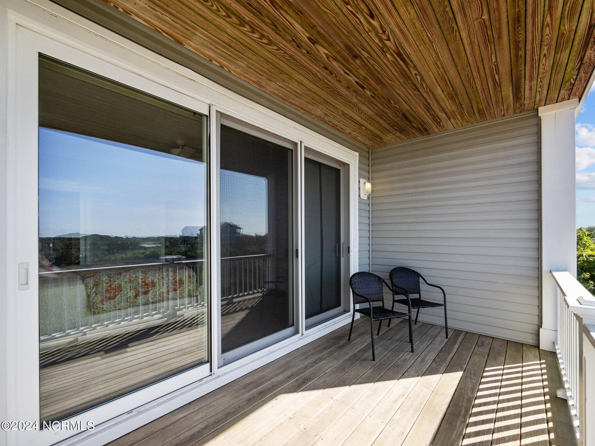 509 N New River Drive, B