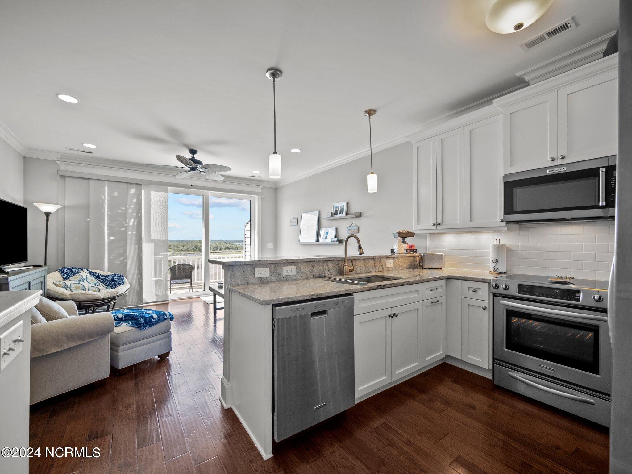 509 N New River Drive, B