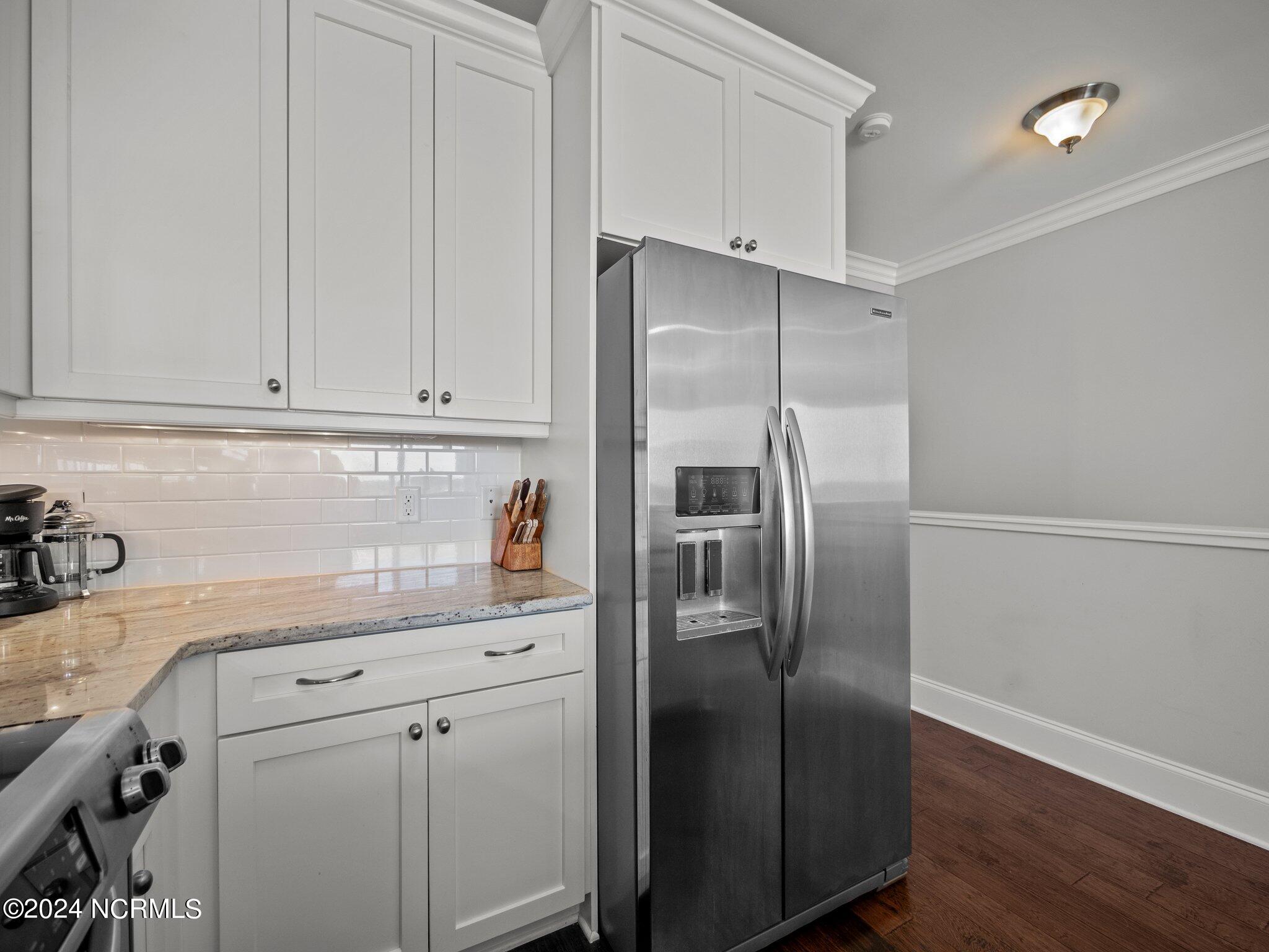 509 N New River Drive, B