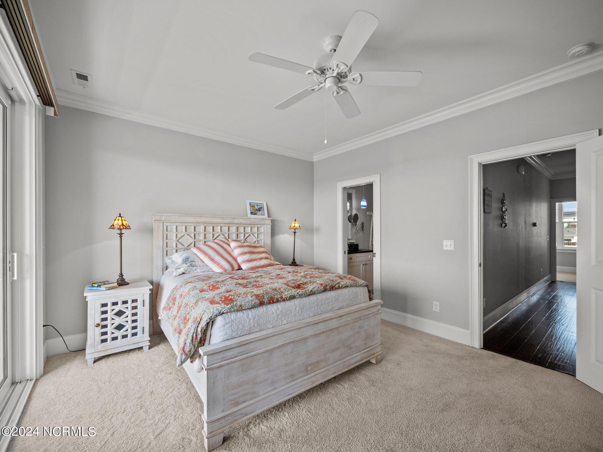 509 N New River Drive, B