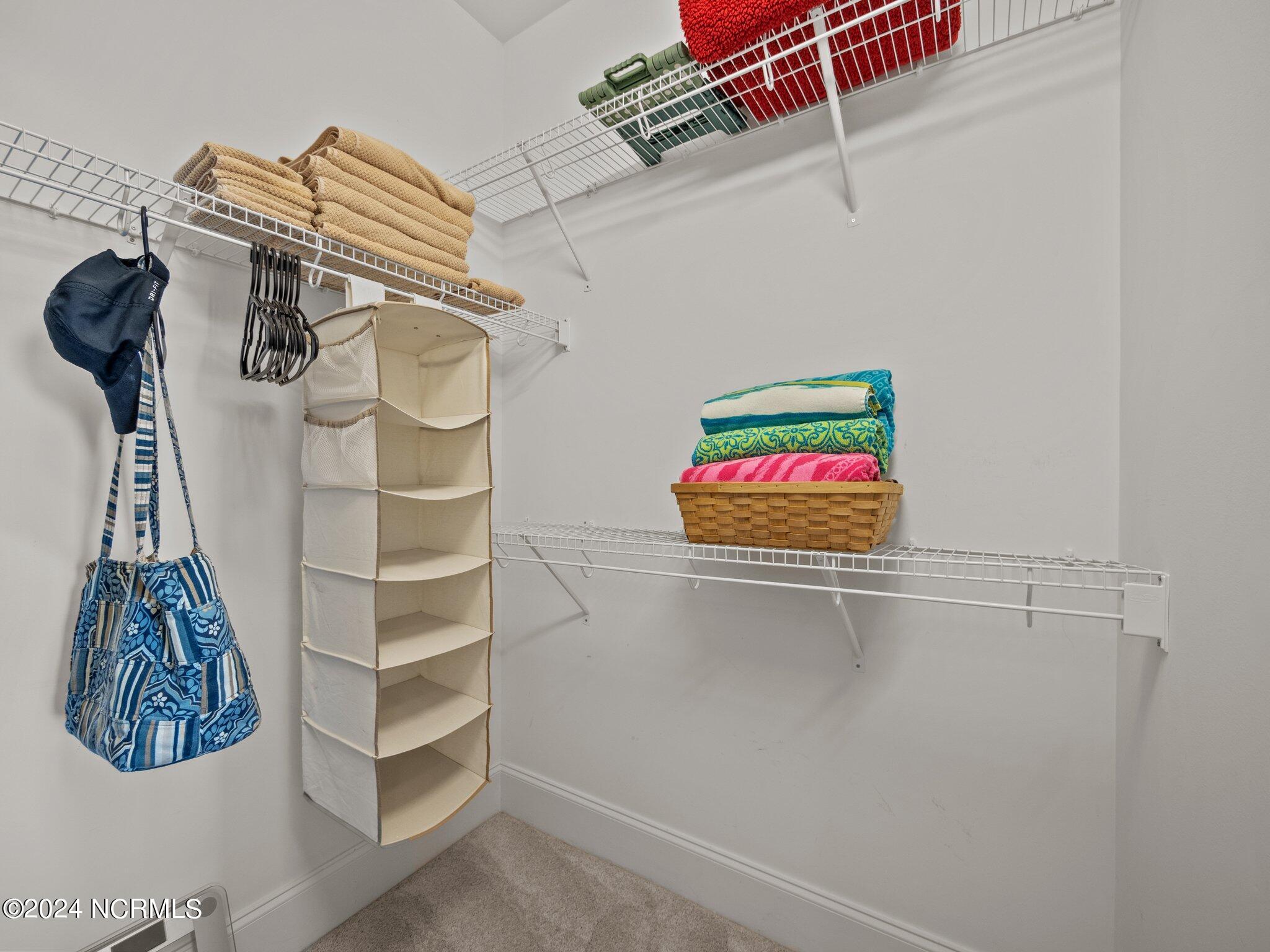 509 N New River Drive, B