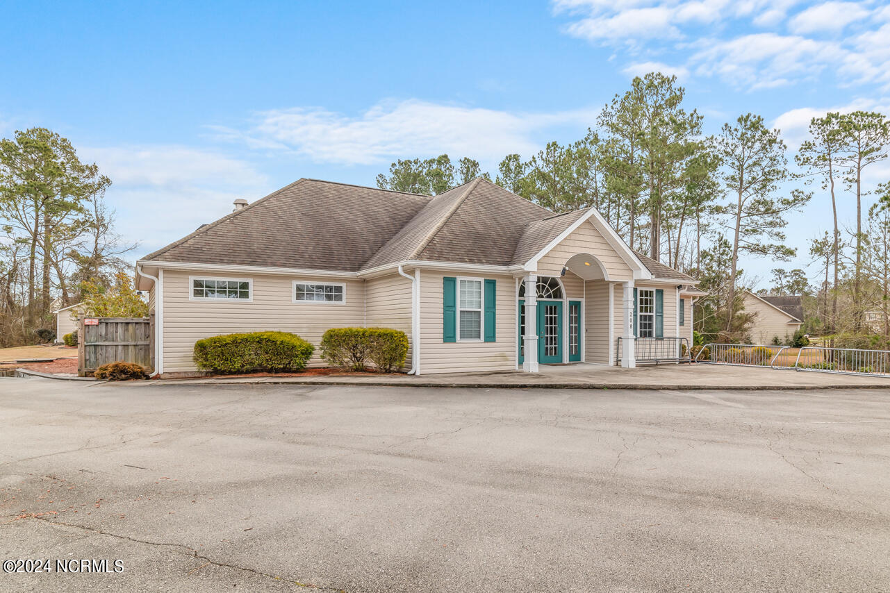 201 Riverstone Court