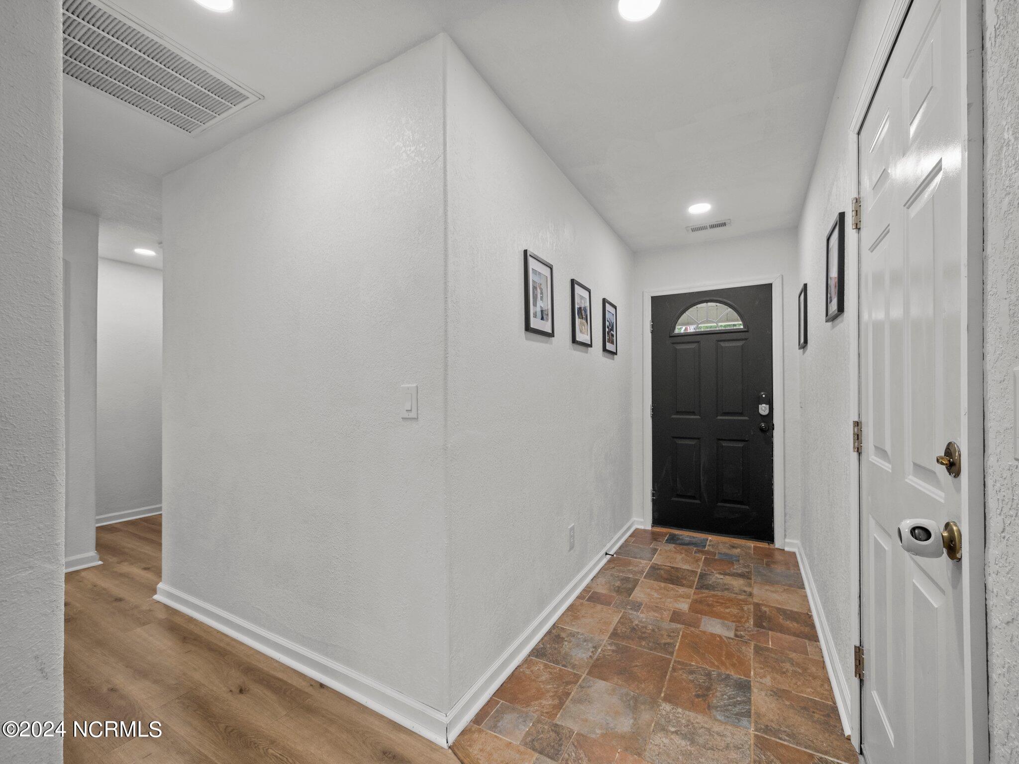 509 Southwest Ridge Drive