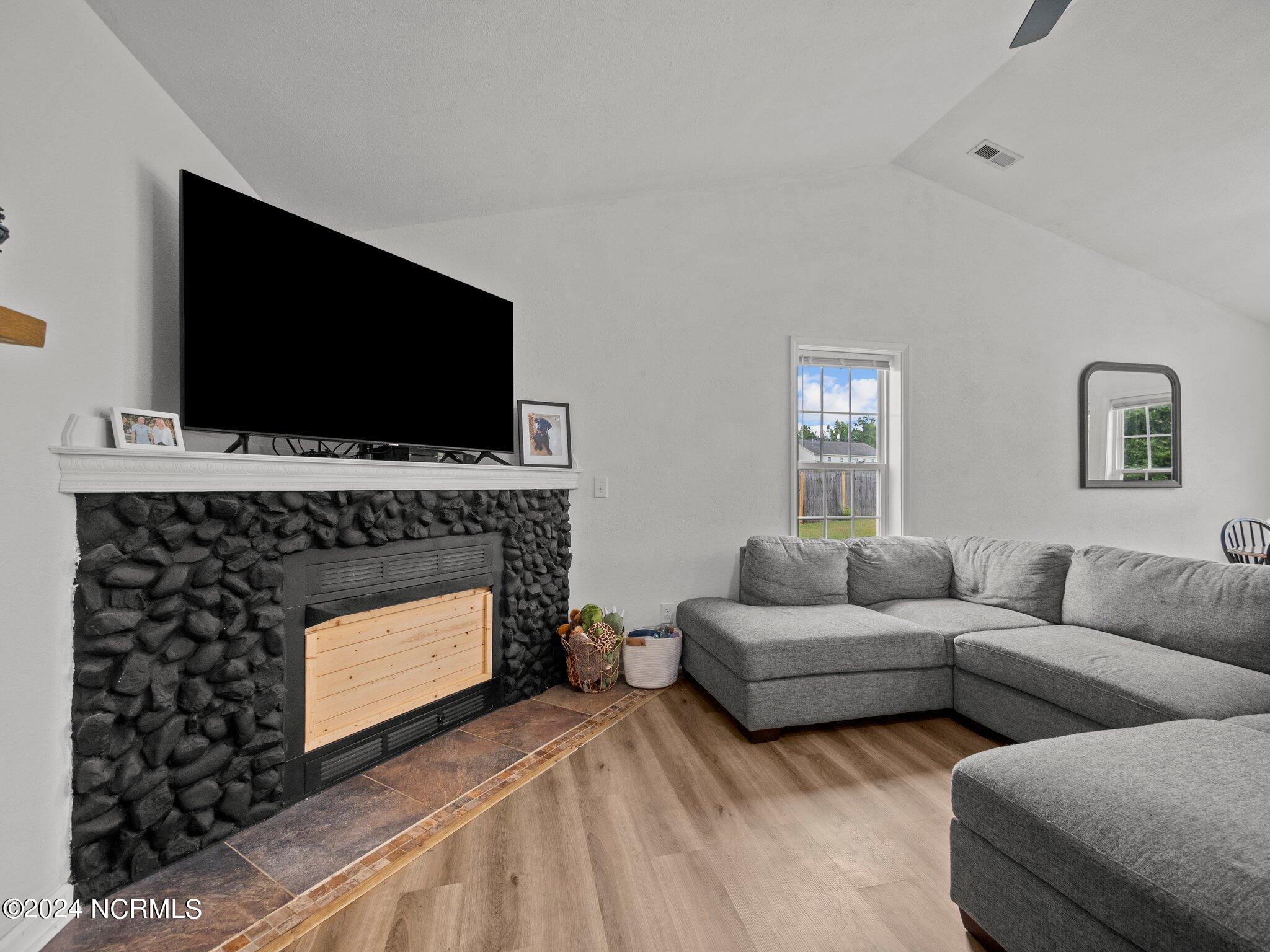 509 Southwest Ridge Drive