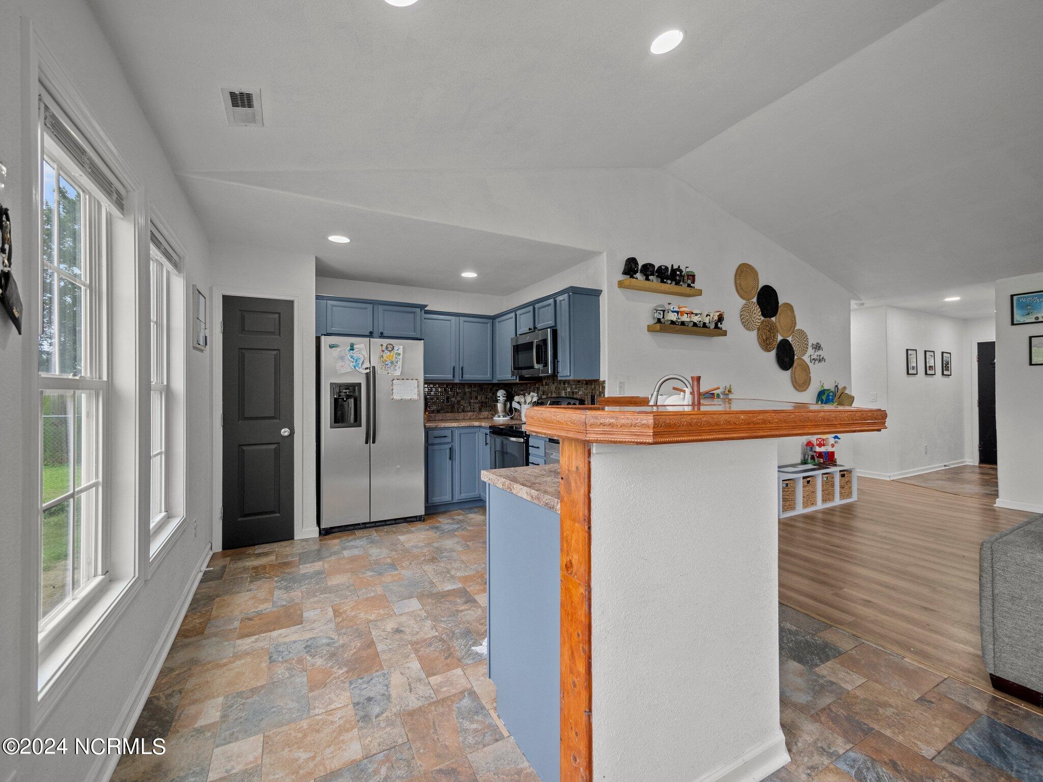 509 Southwest Ridge Drive