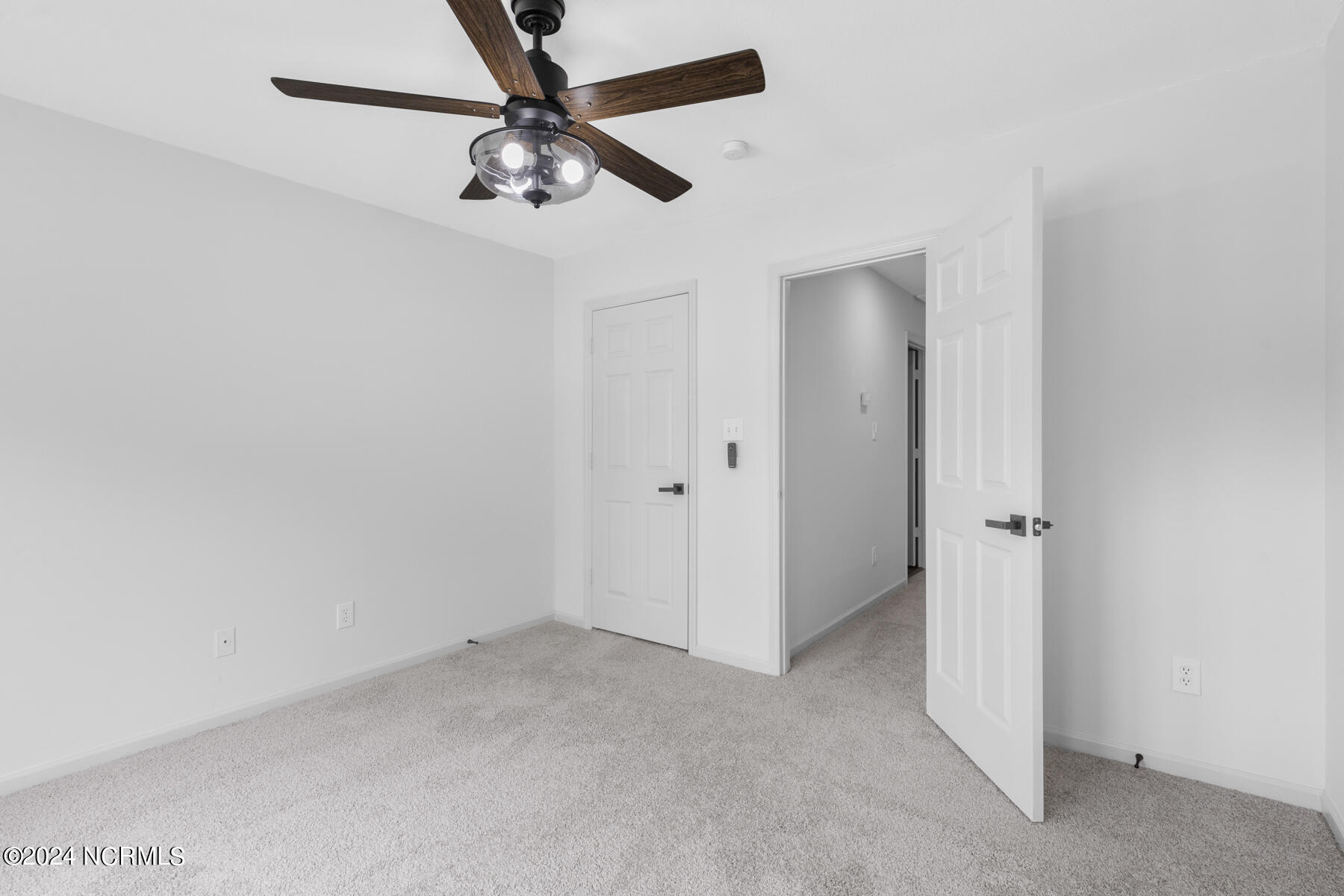 1035 Commons Drive N