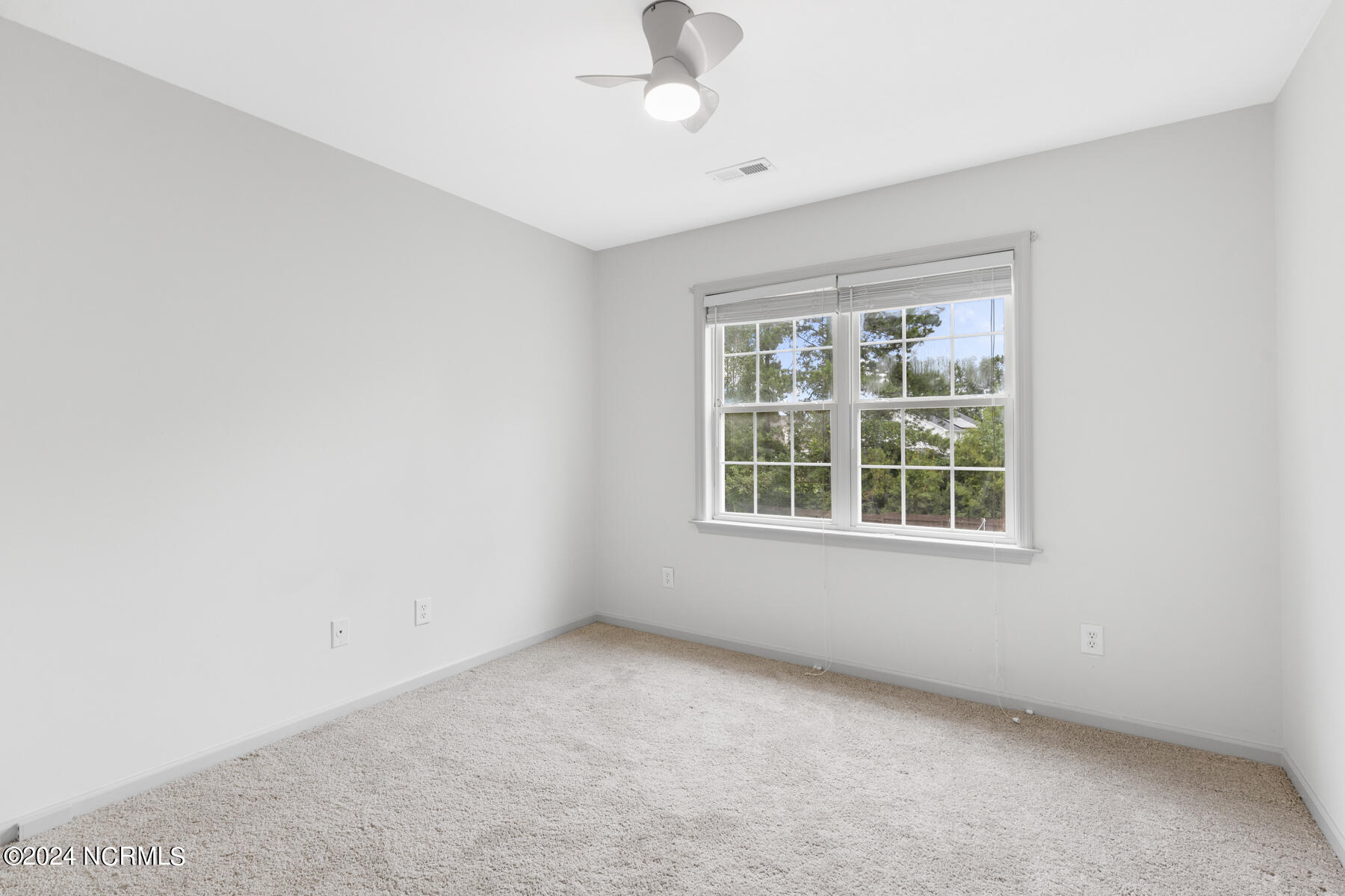 1035 Commons Drive N