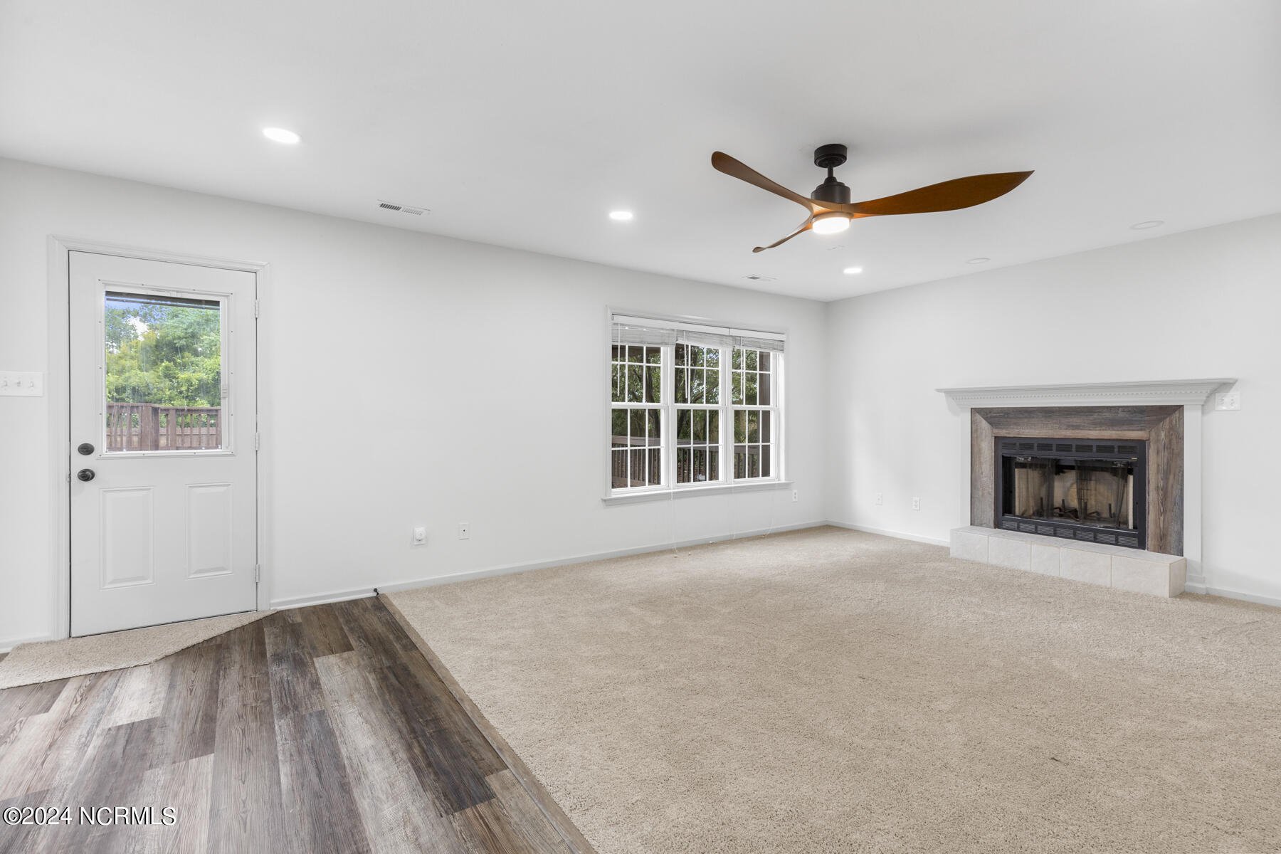 1035 Commons Drive N