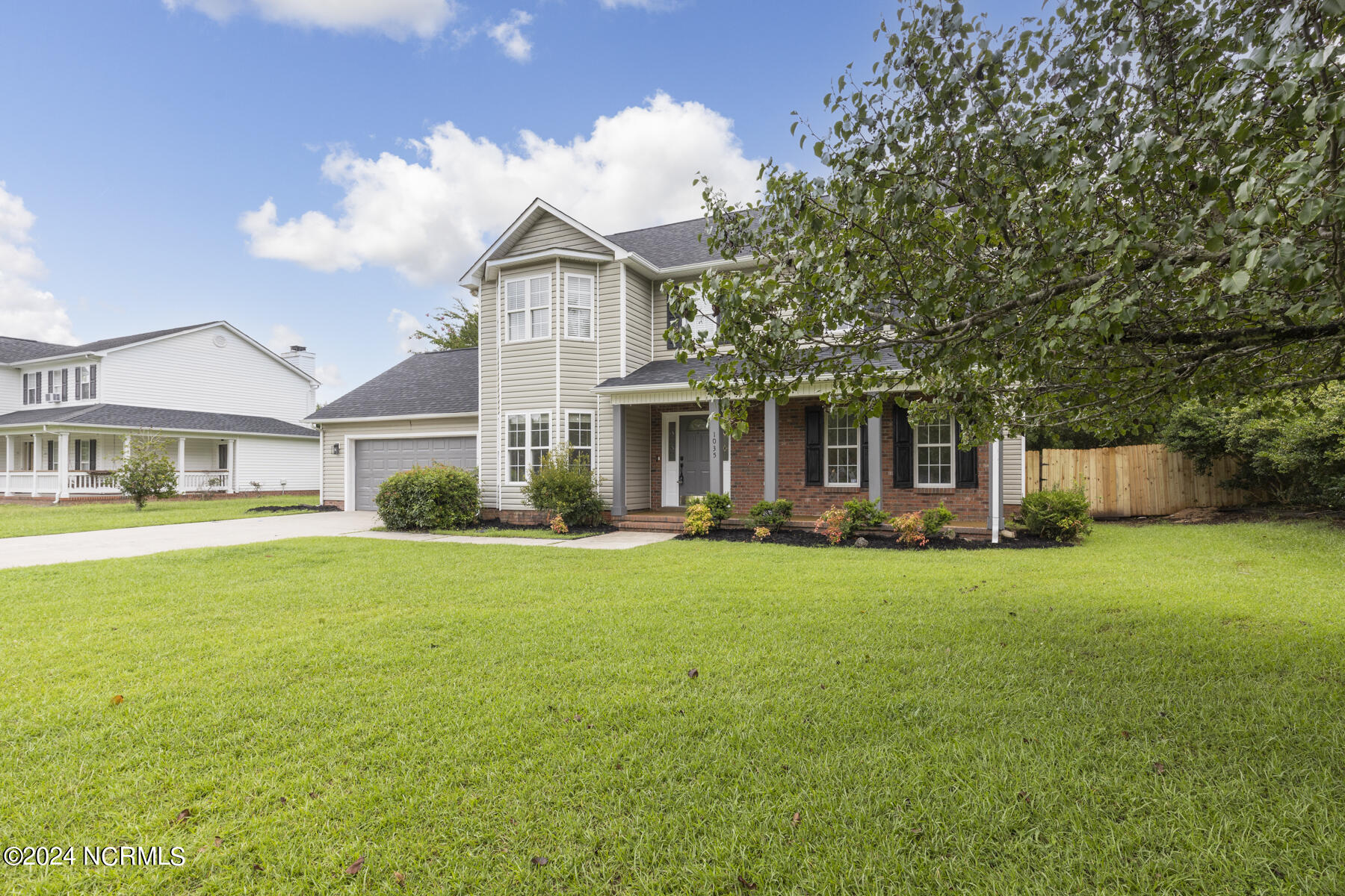 1035 Commons Drive N