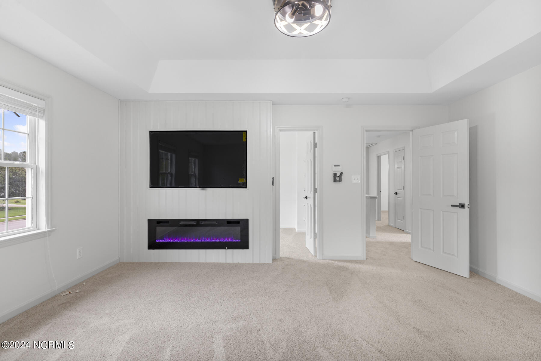 1035 Commons Drive N