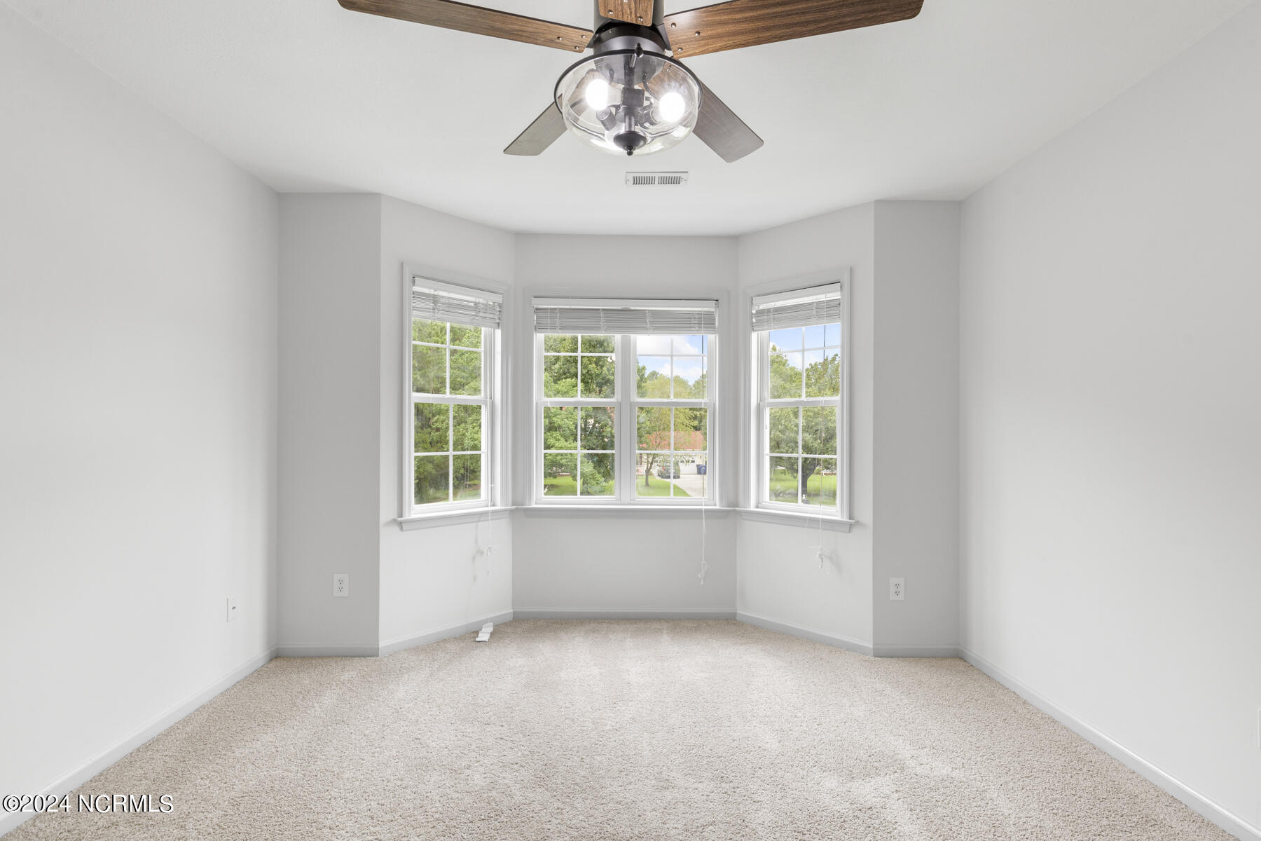 1035 Commons Drive N