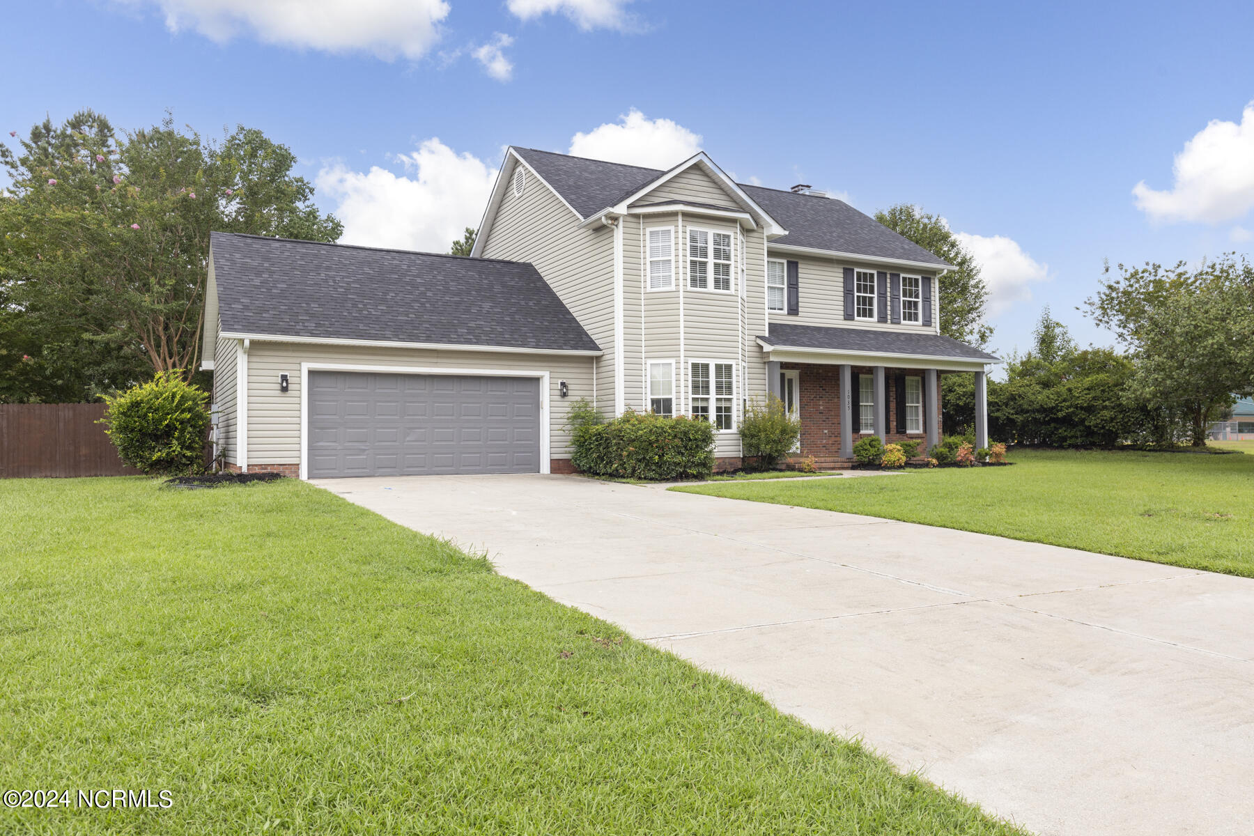 1035 Commons Drive N