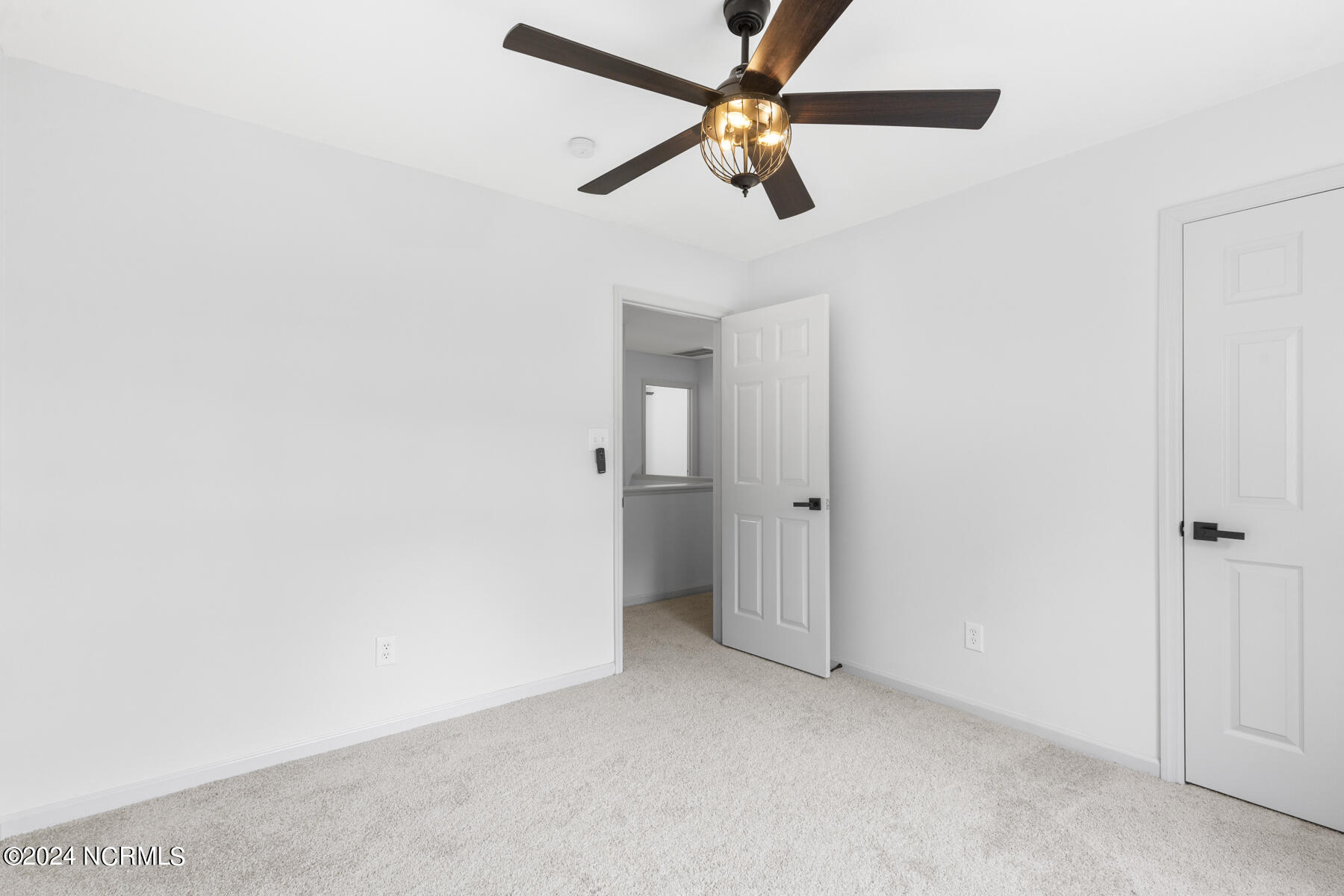 1035 Commons Drive N