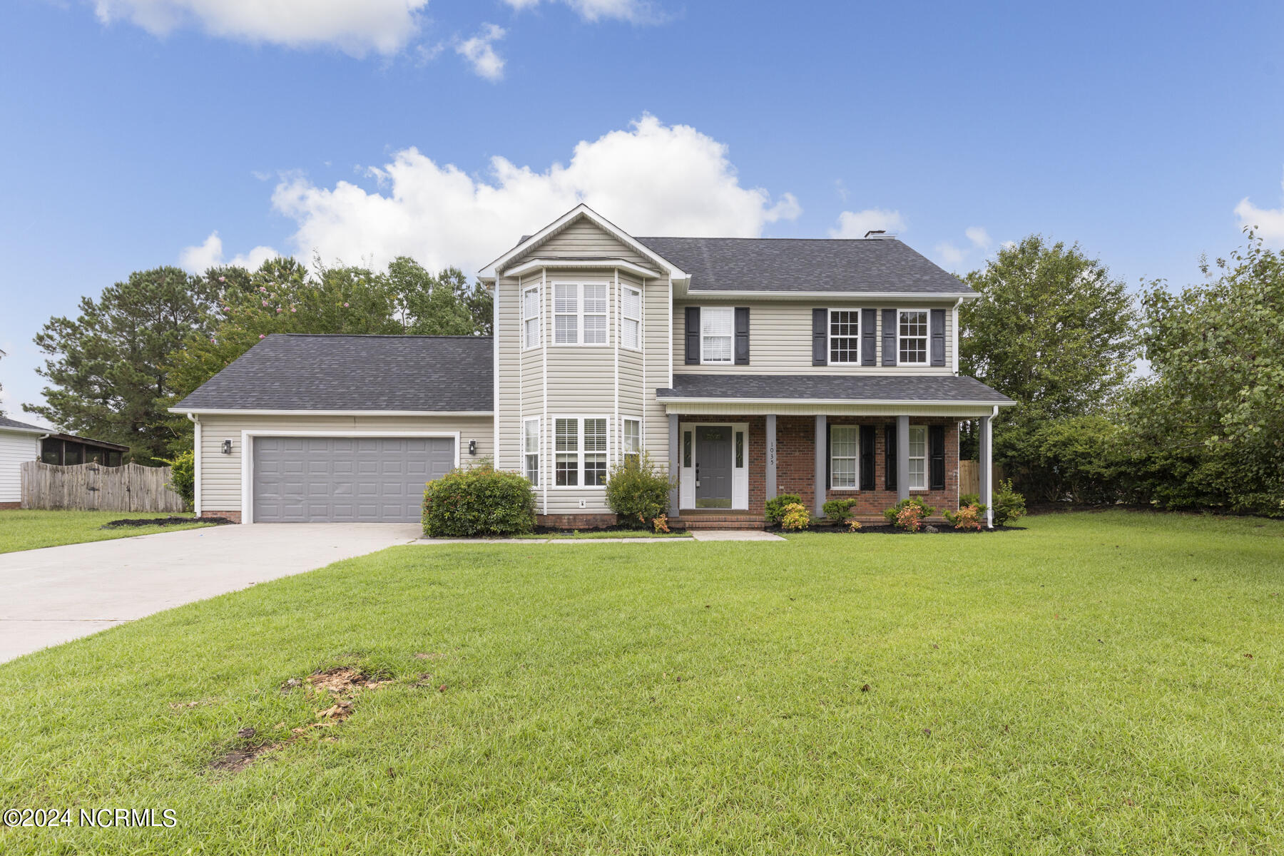 1035 Commons Drive N