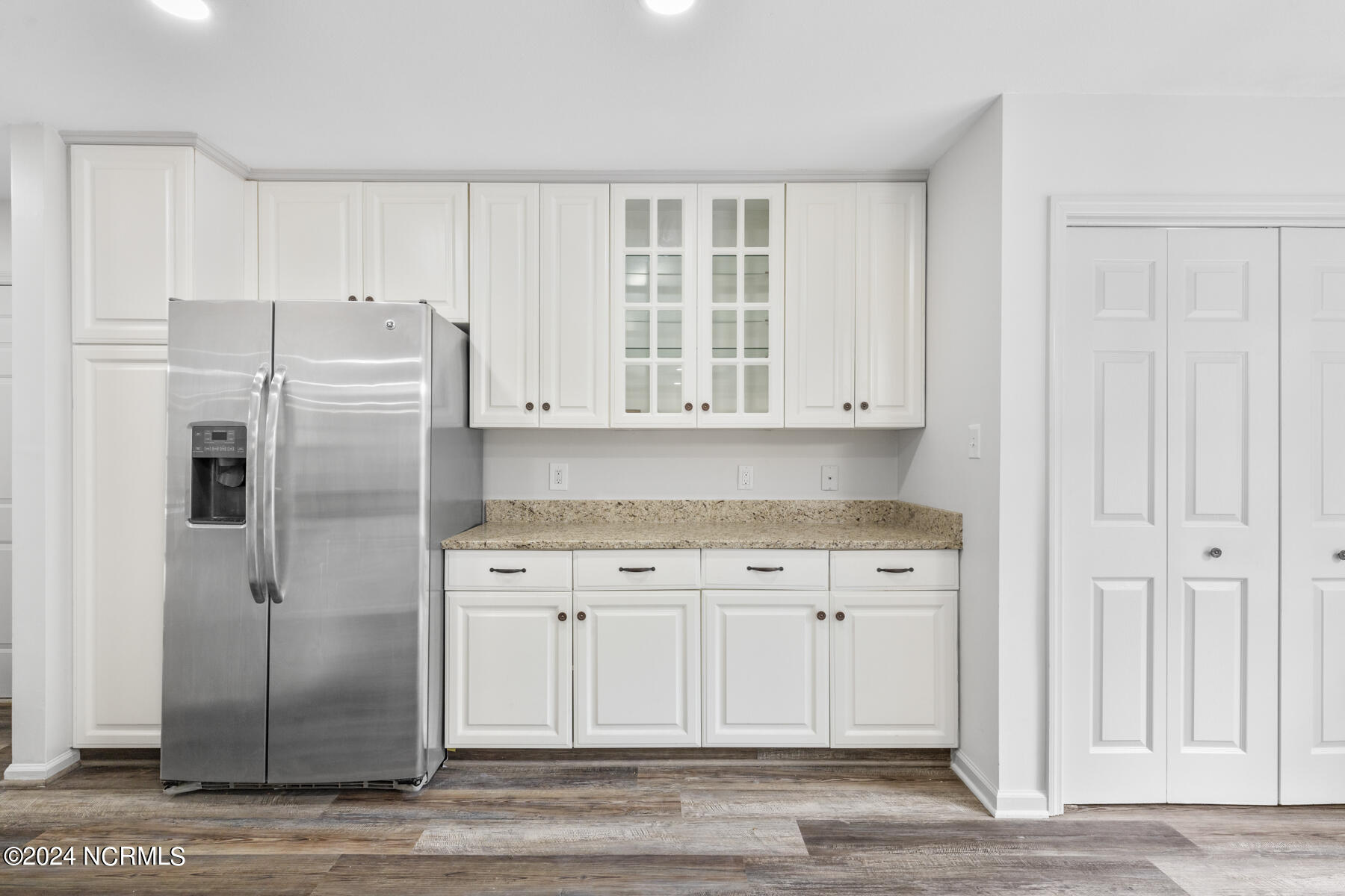 1035 Commons Drive N