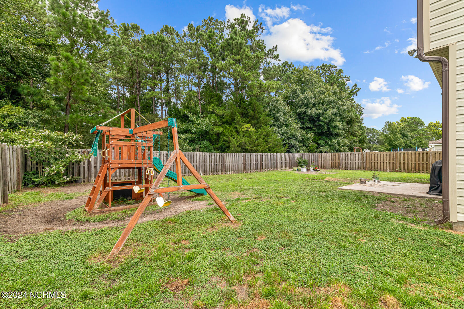 226 Hidden Oaks Drive