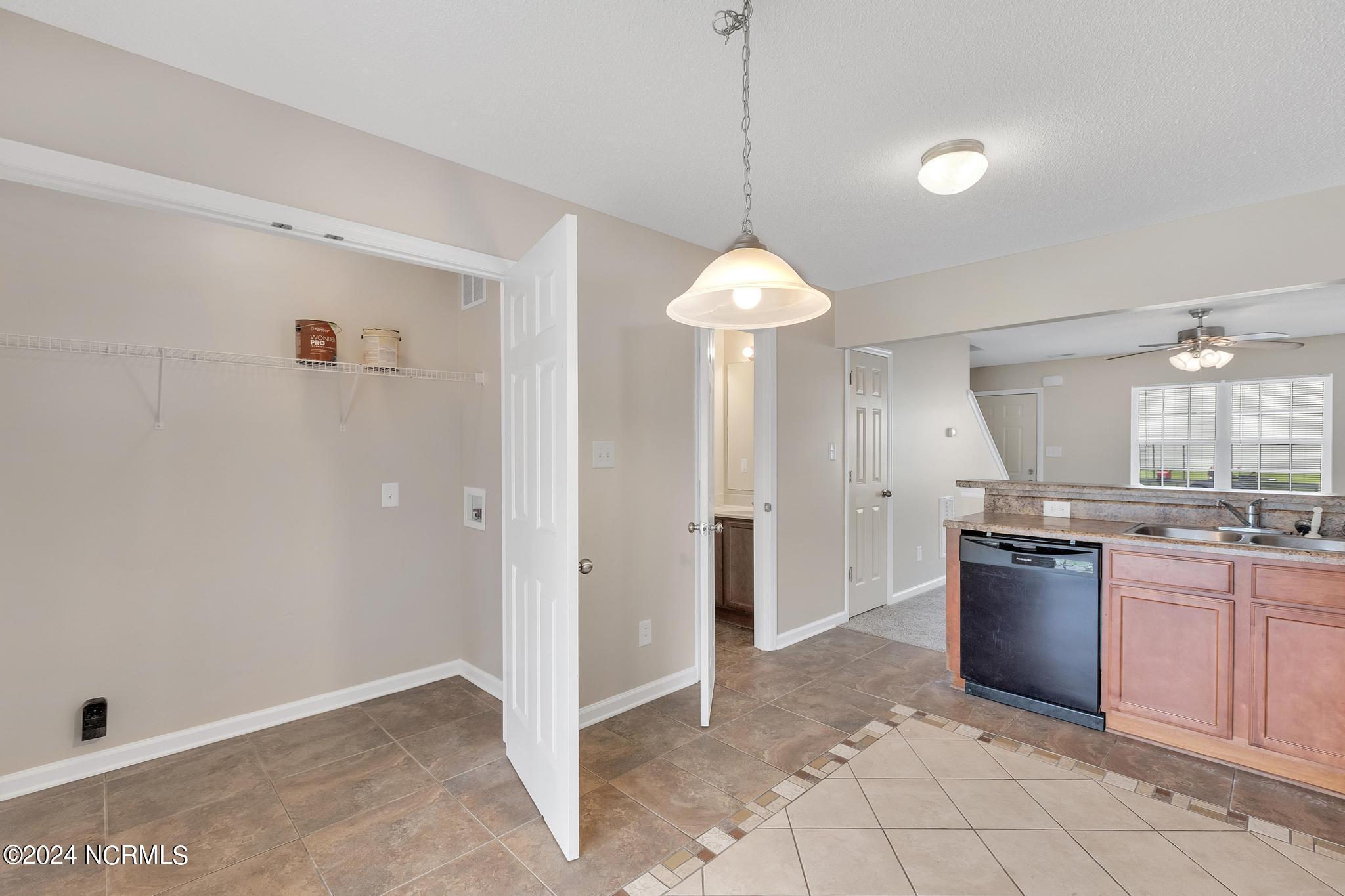 7003 Grandeur Avenue