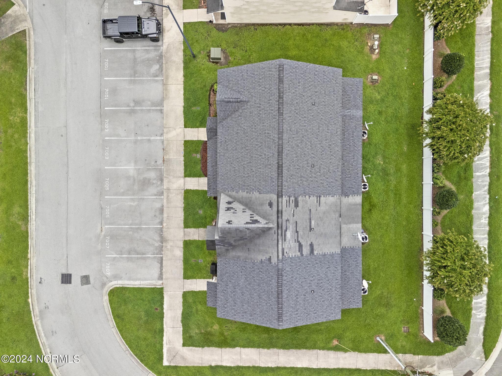 7003 Grandeur Avenue