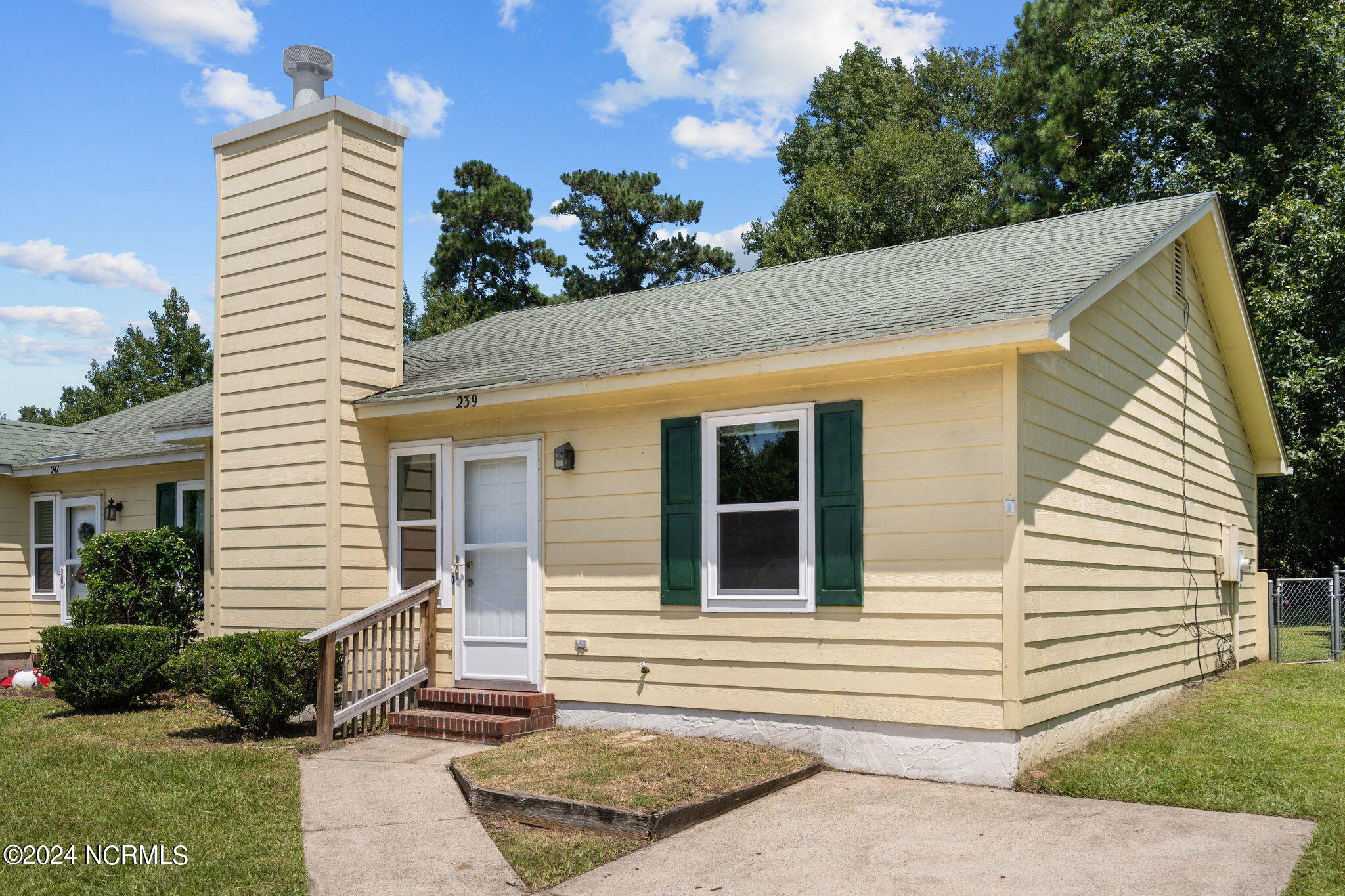 239 & 241 Easy Street