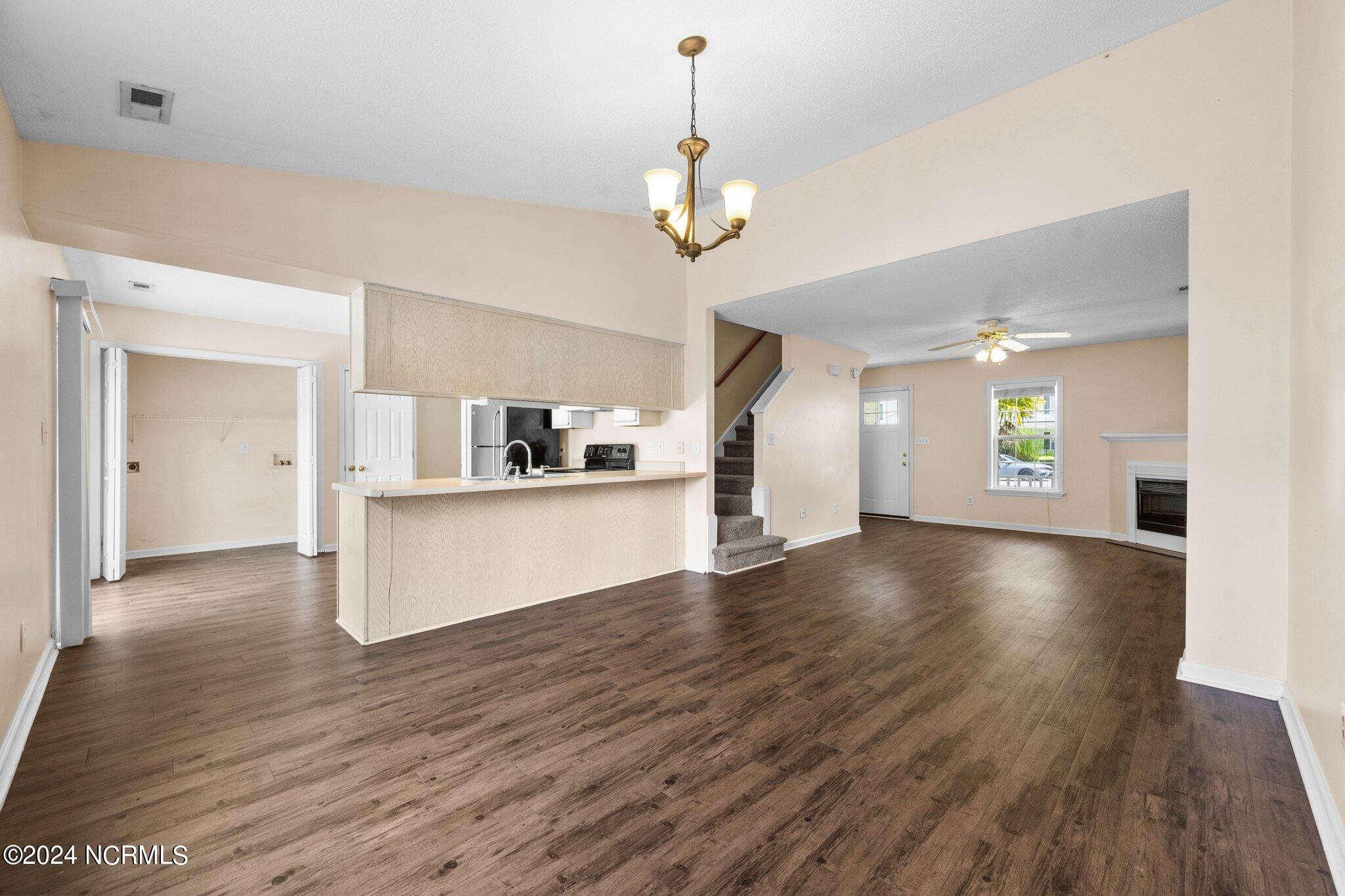 317 Winners Circle S