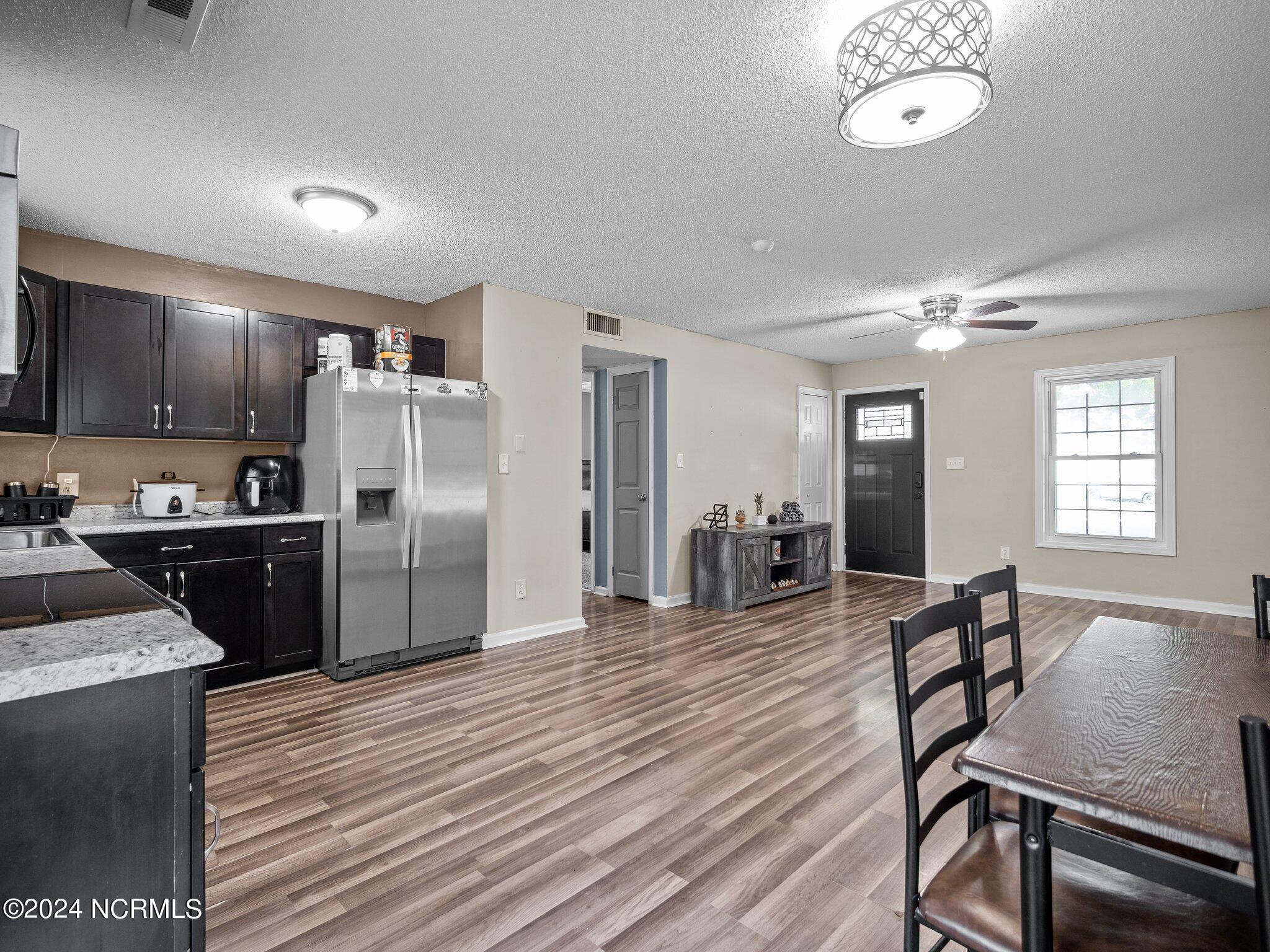 11 Lakewood Court