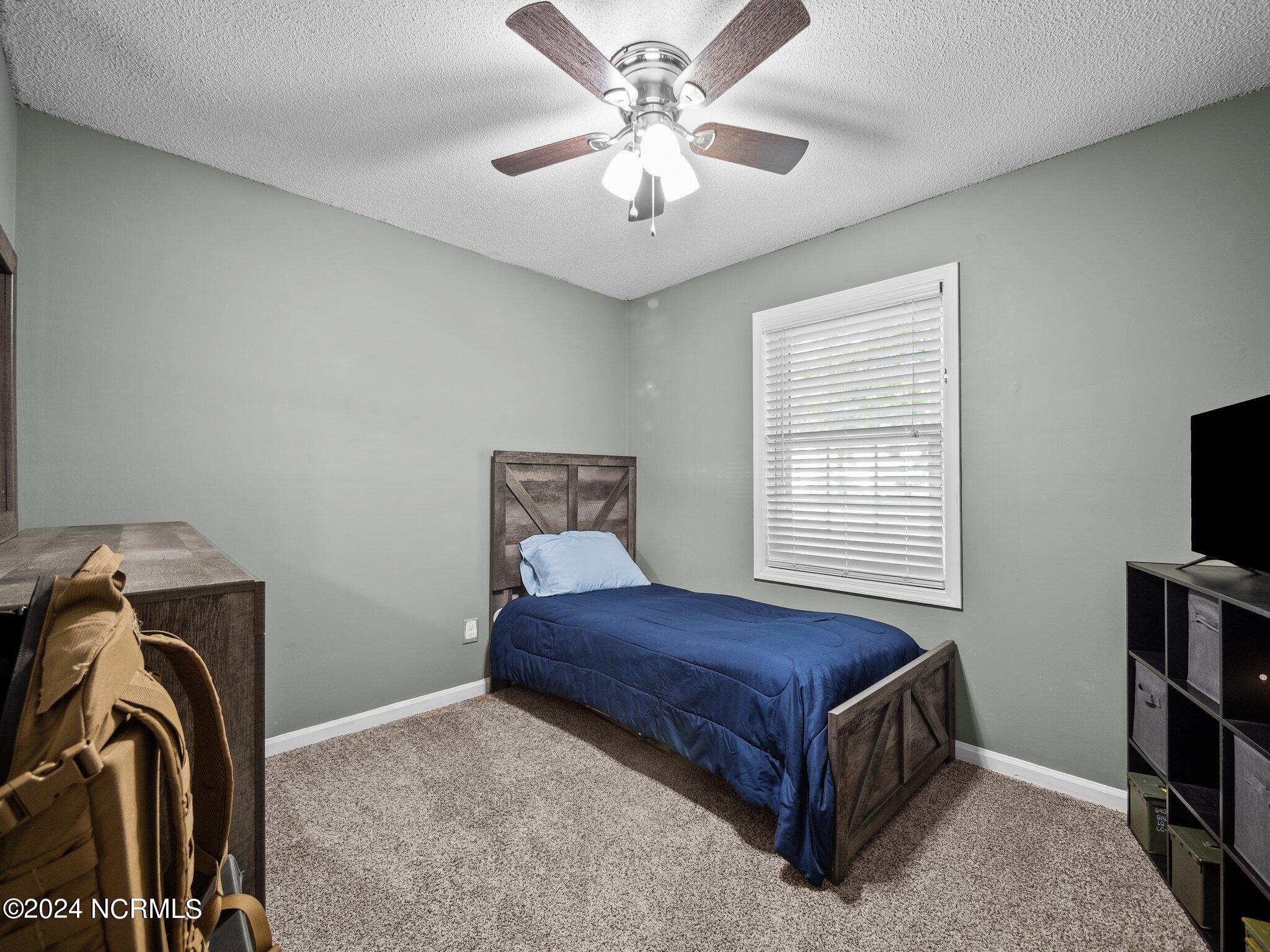 11 Lakewood Court