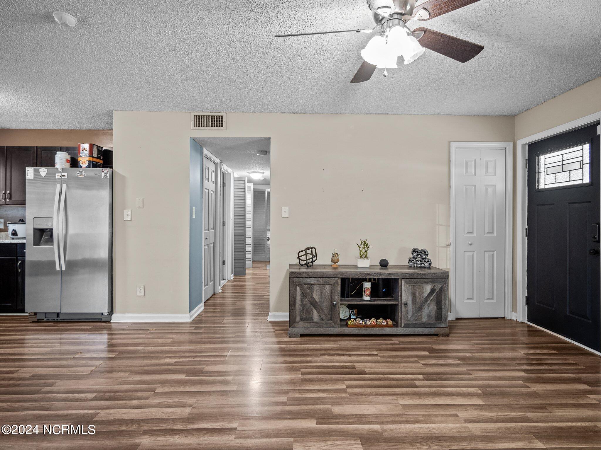 11 Lakewood Court