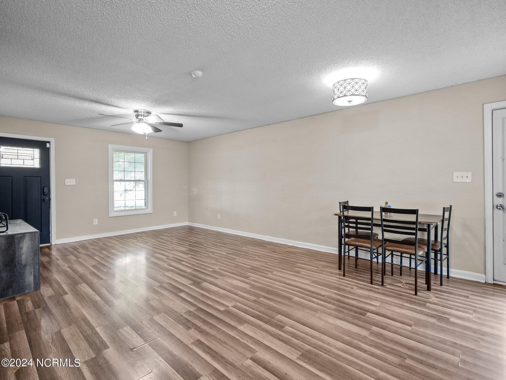 11 Lakewood Court