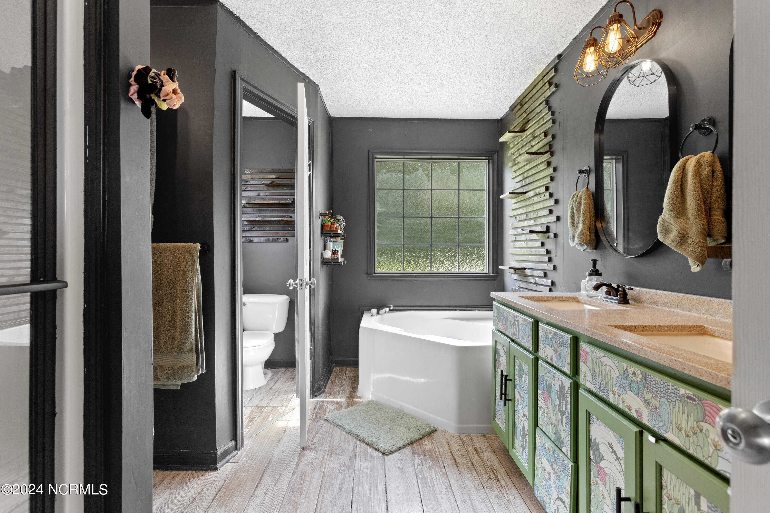 127 Magnolia Gardens Drive