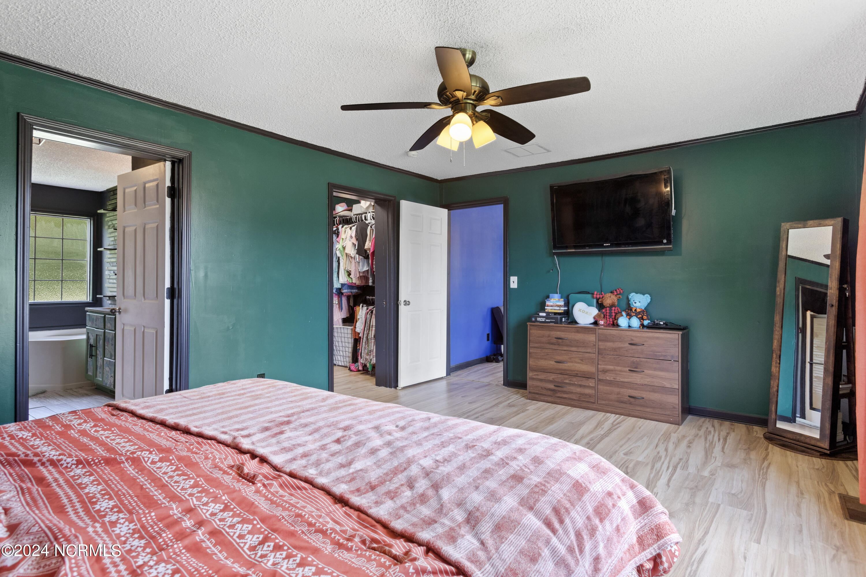 127 Magnolia Gardens Drive