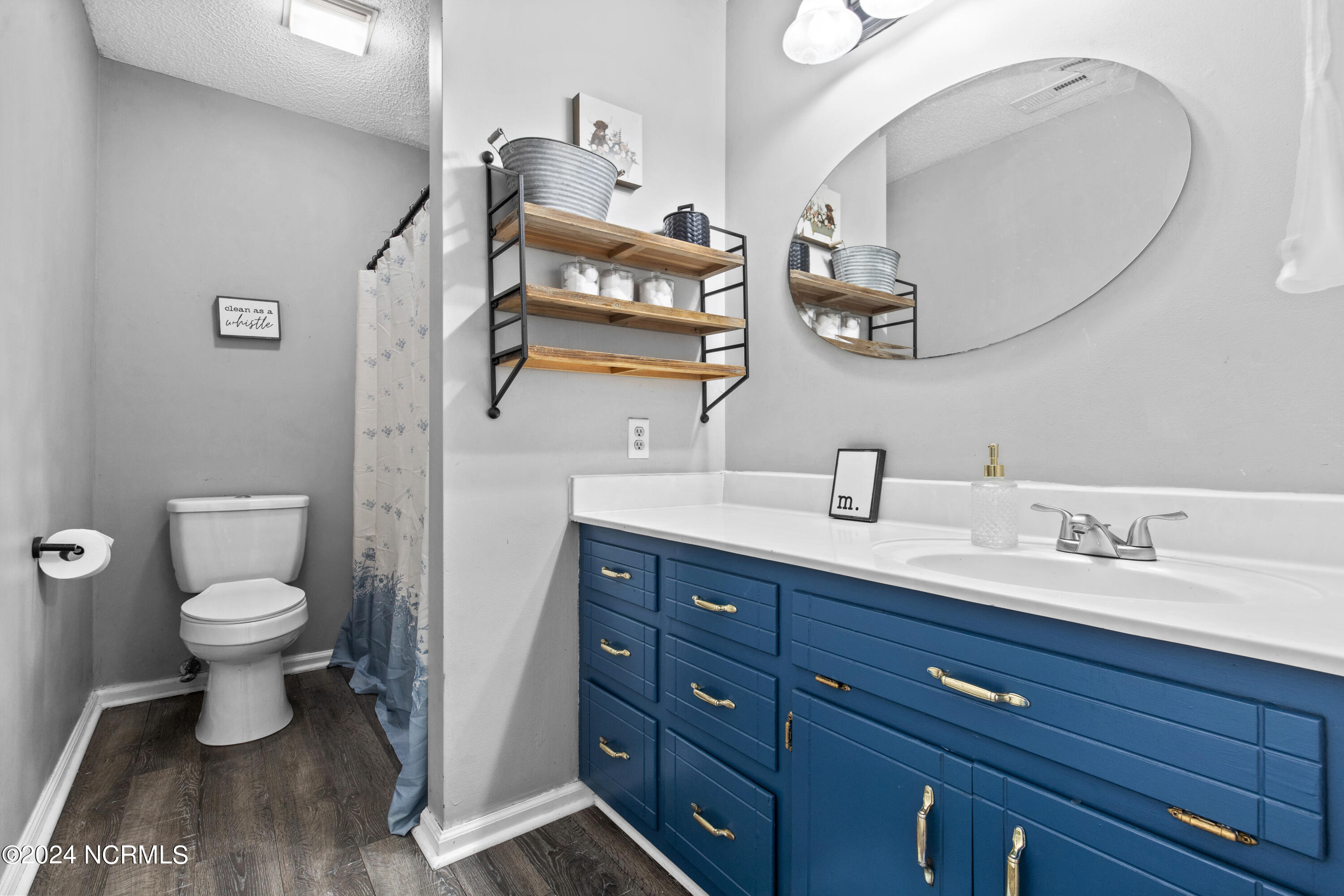 1201 Willow Springs Drive W