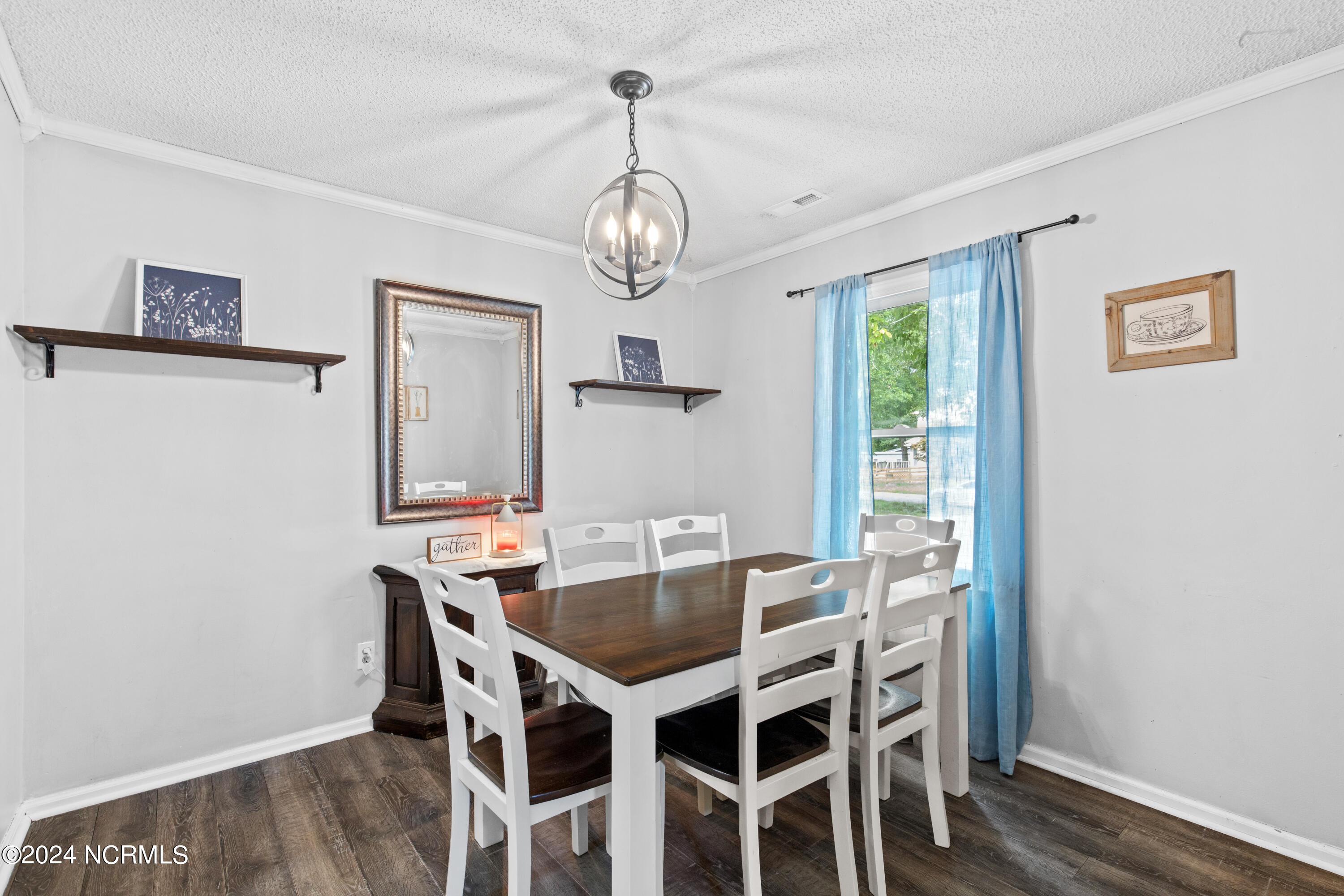 1201 Willow Springs Drive W