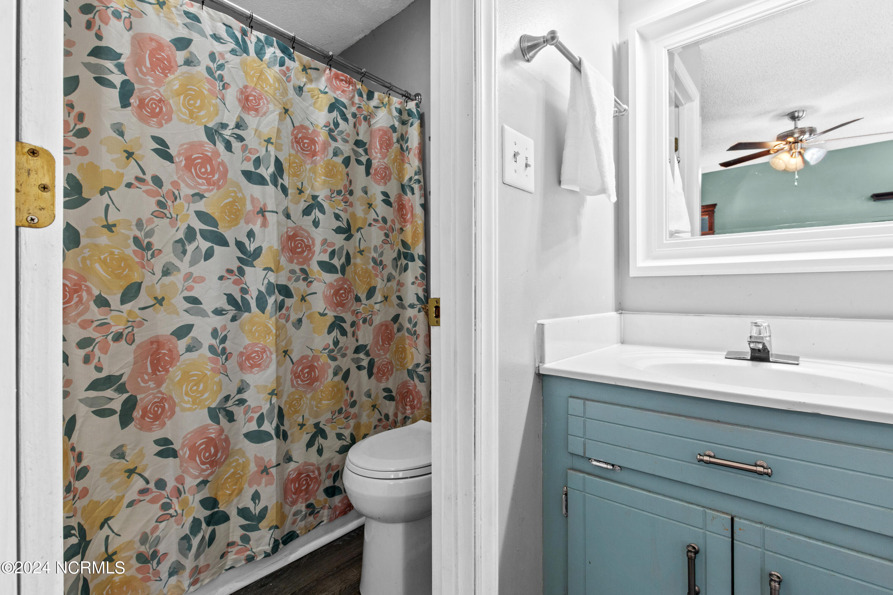 1201 Willow Springs Drive W