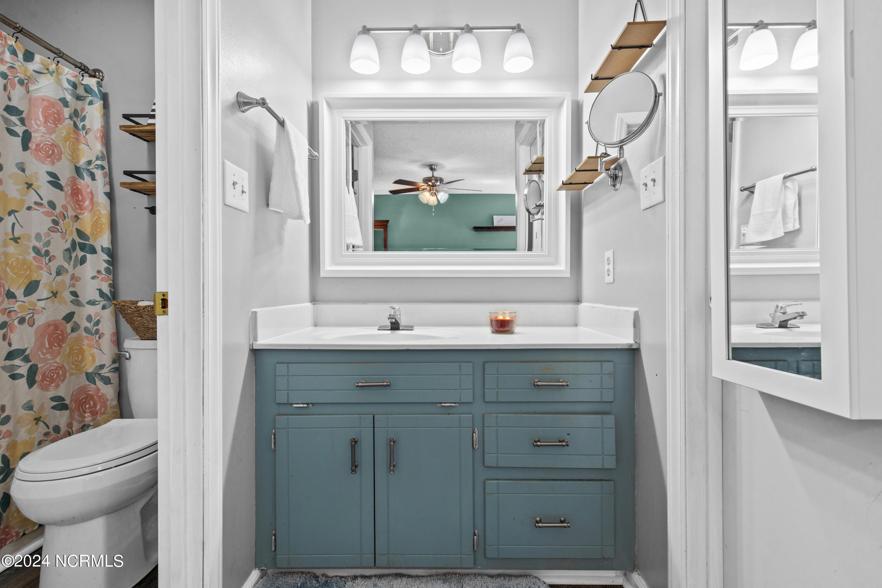 1201 Willow Springs Drive W