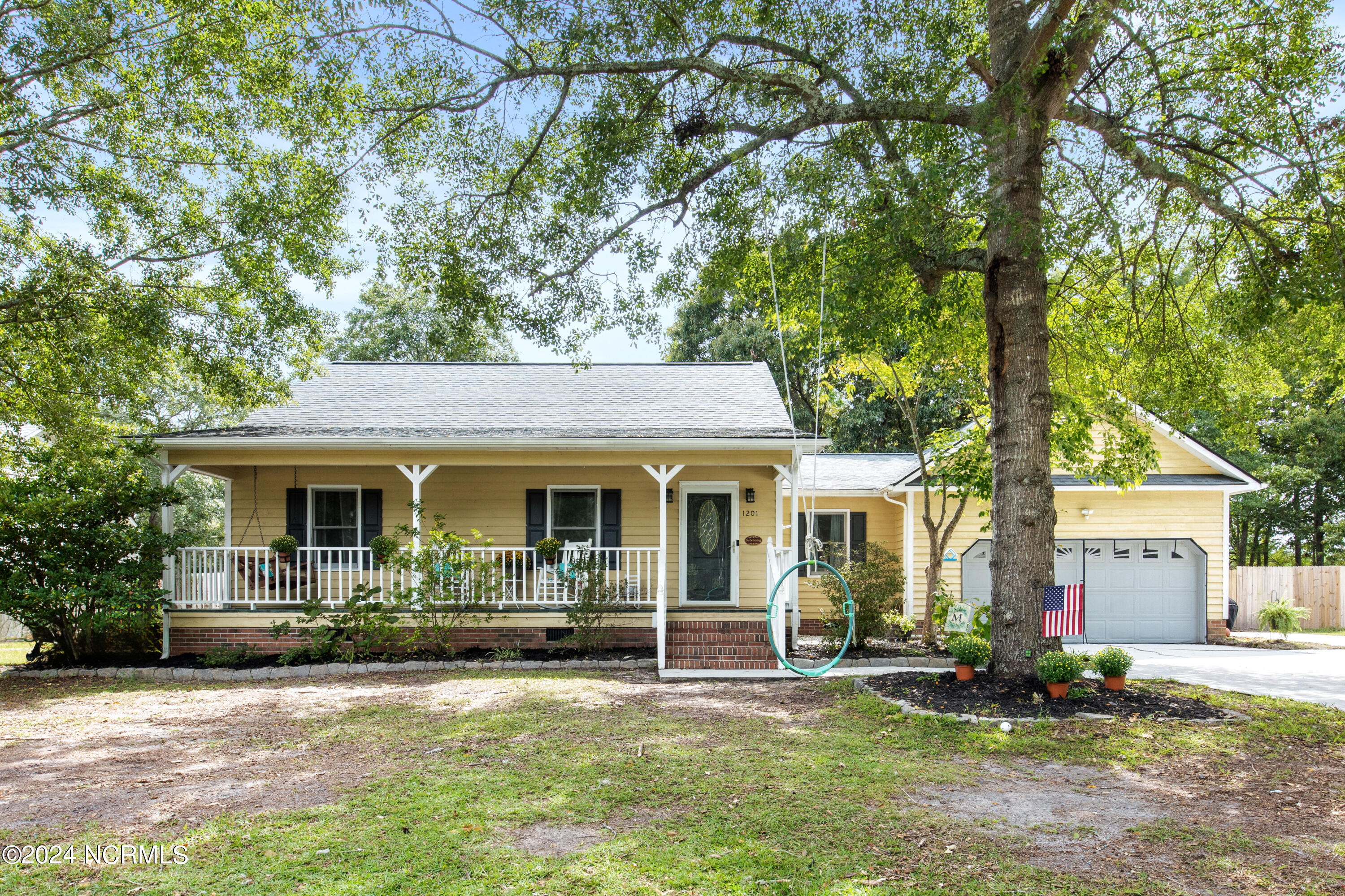 1201 Willow Springs Drive W