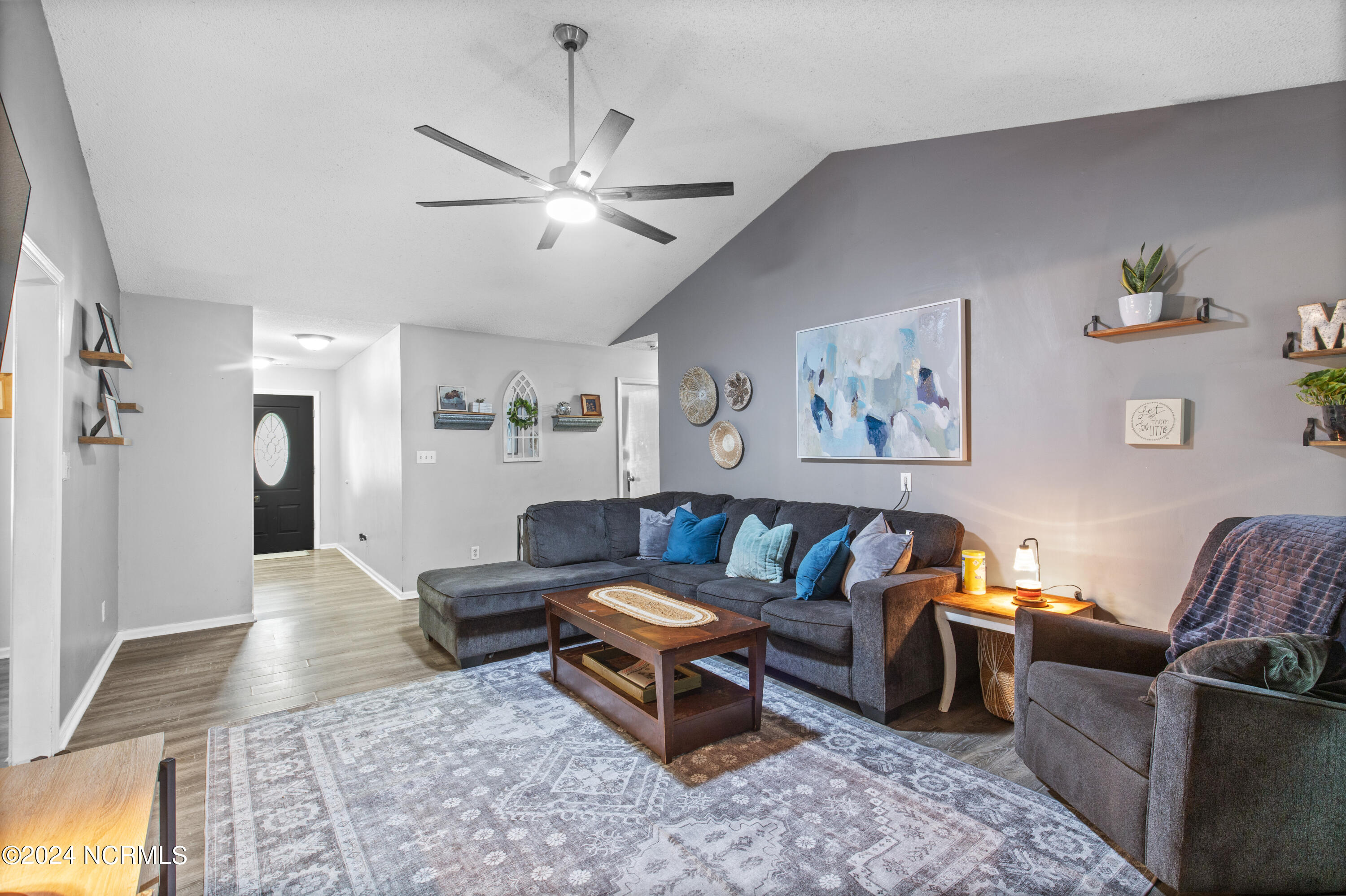 1201 Willow Springs Drive W