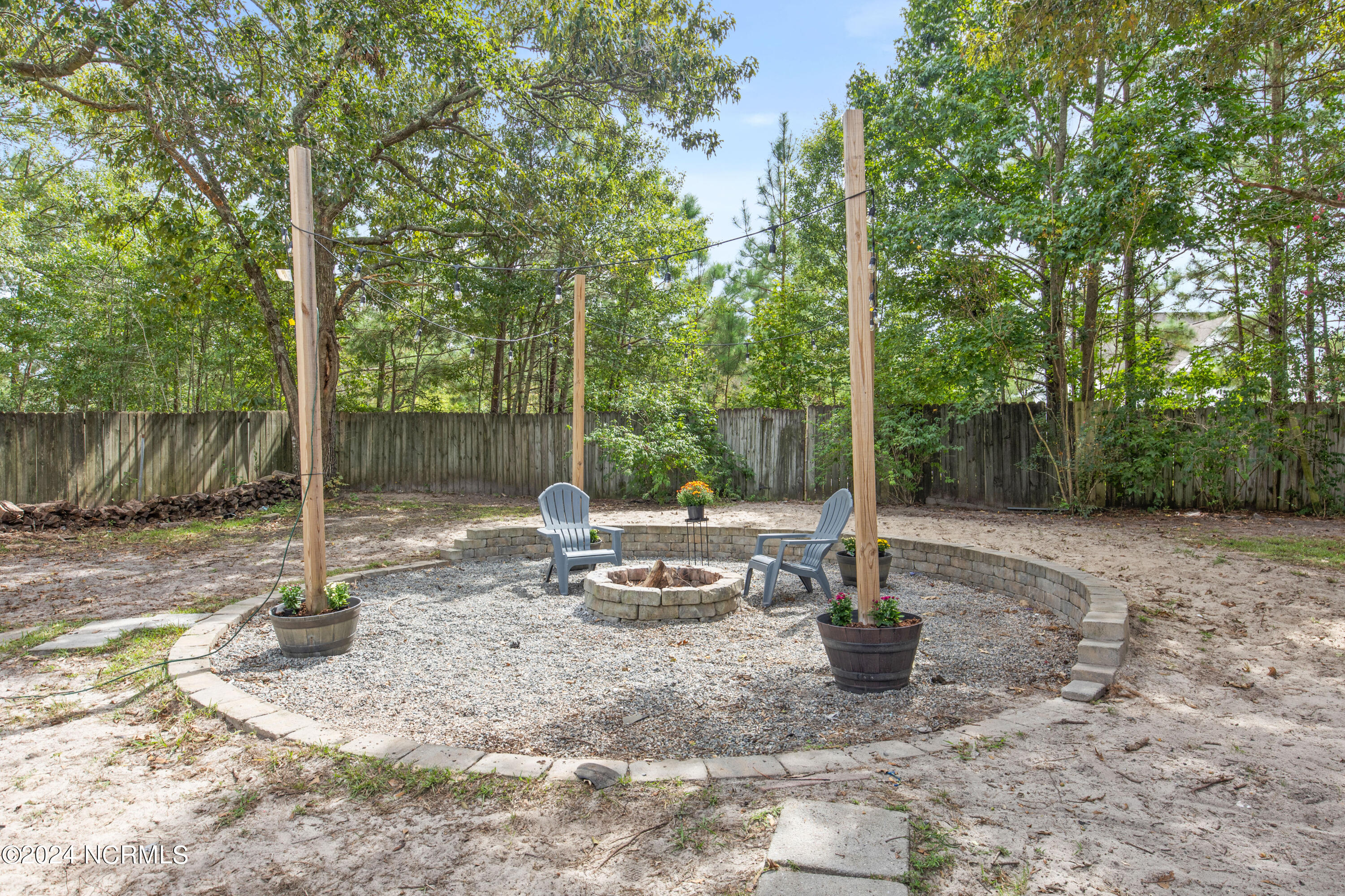 1201 Willow Springs Drive W