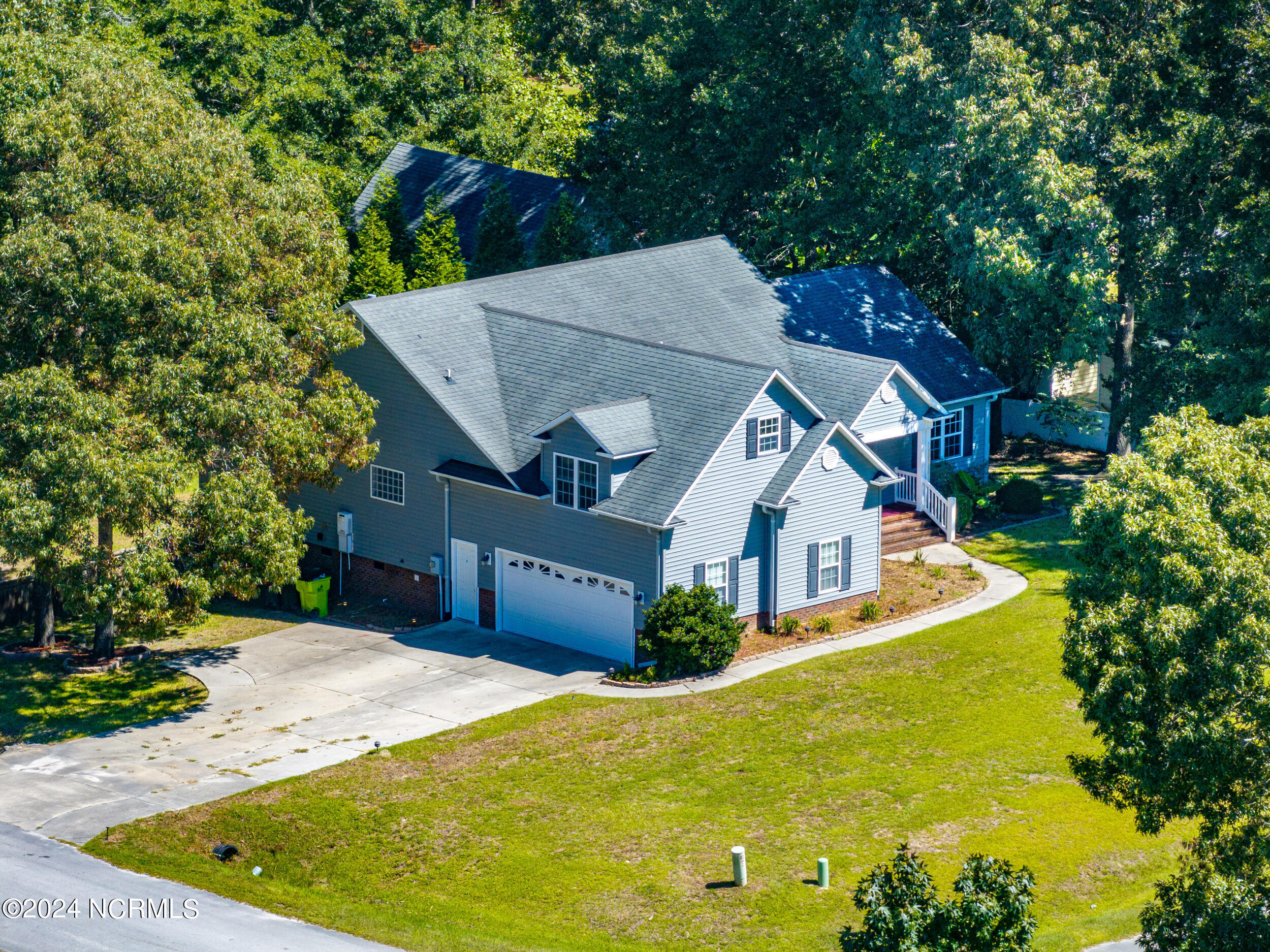 100 Longleaf Lane