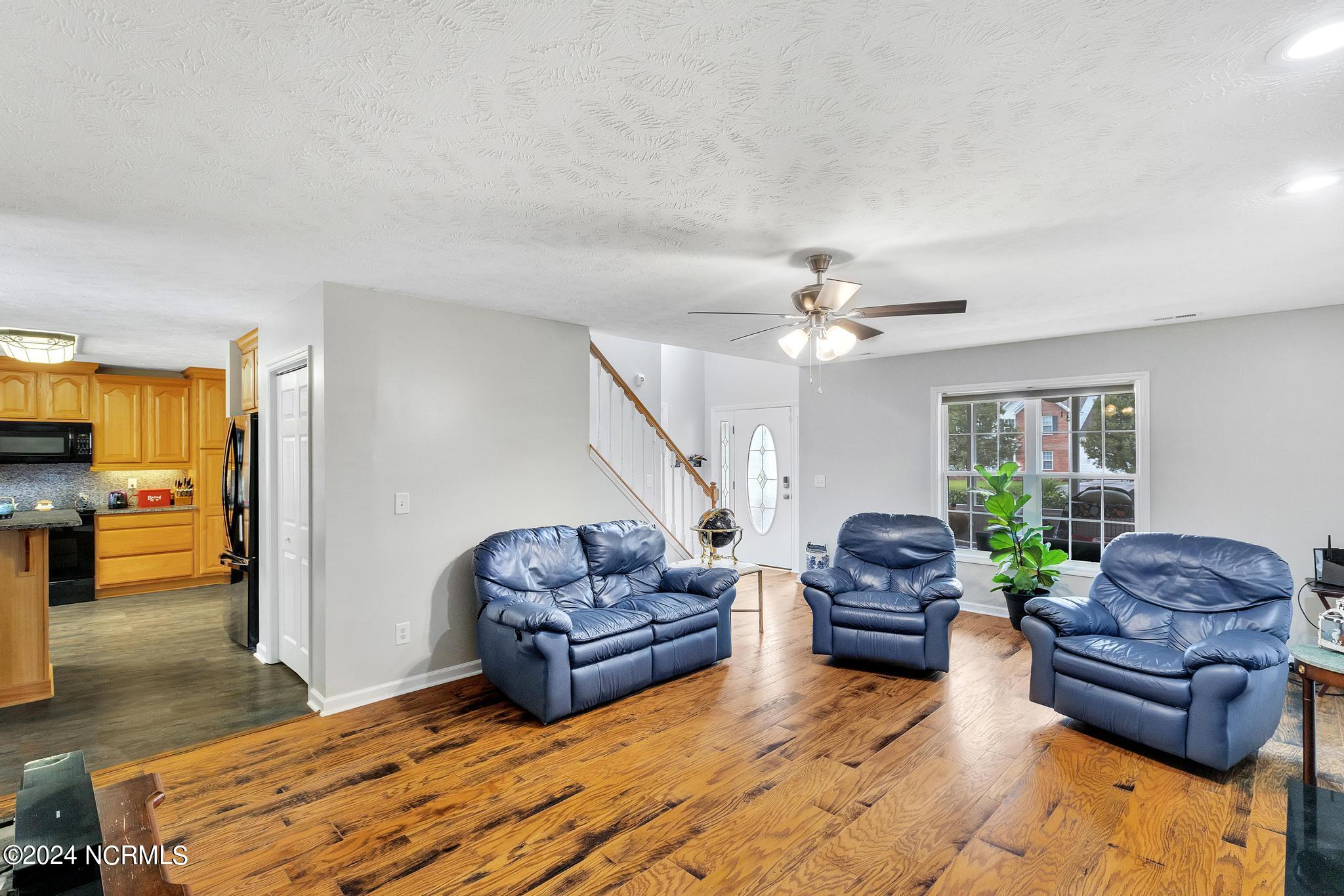 323 Rock Creek Drive S