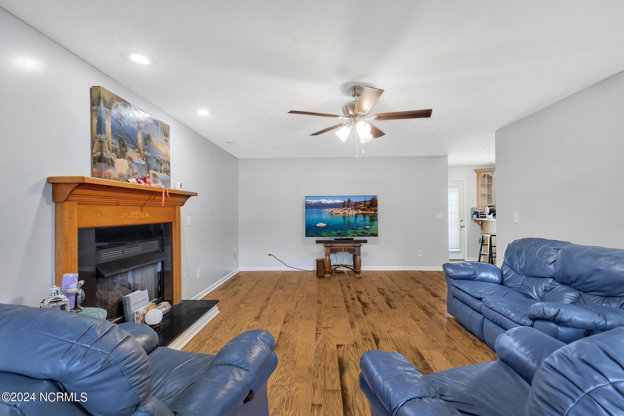 323 Rock Creek Drive S