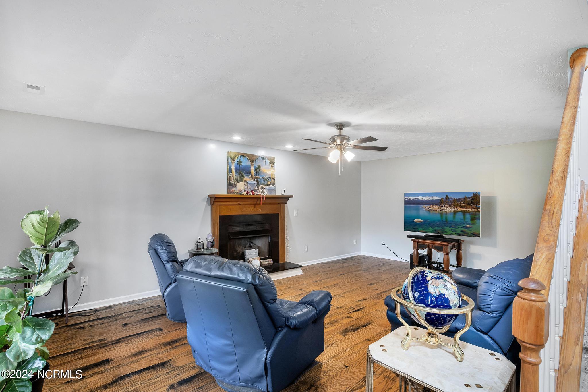 323 Rock Creek Drive S