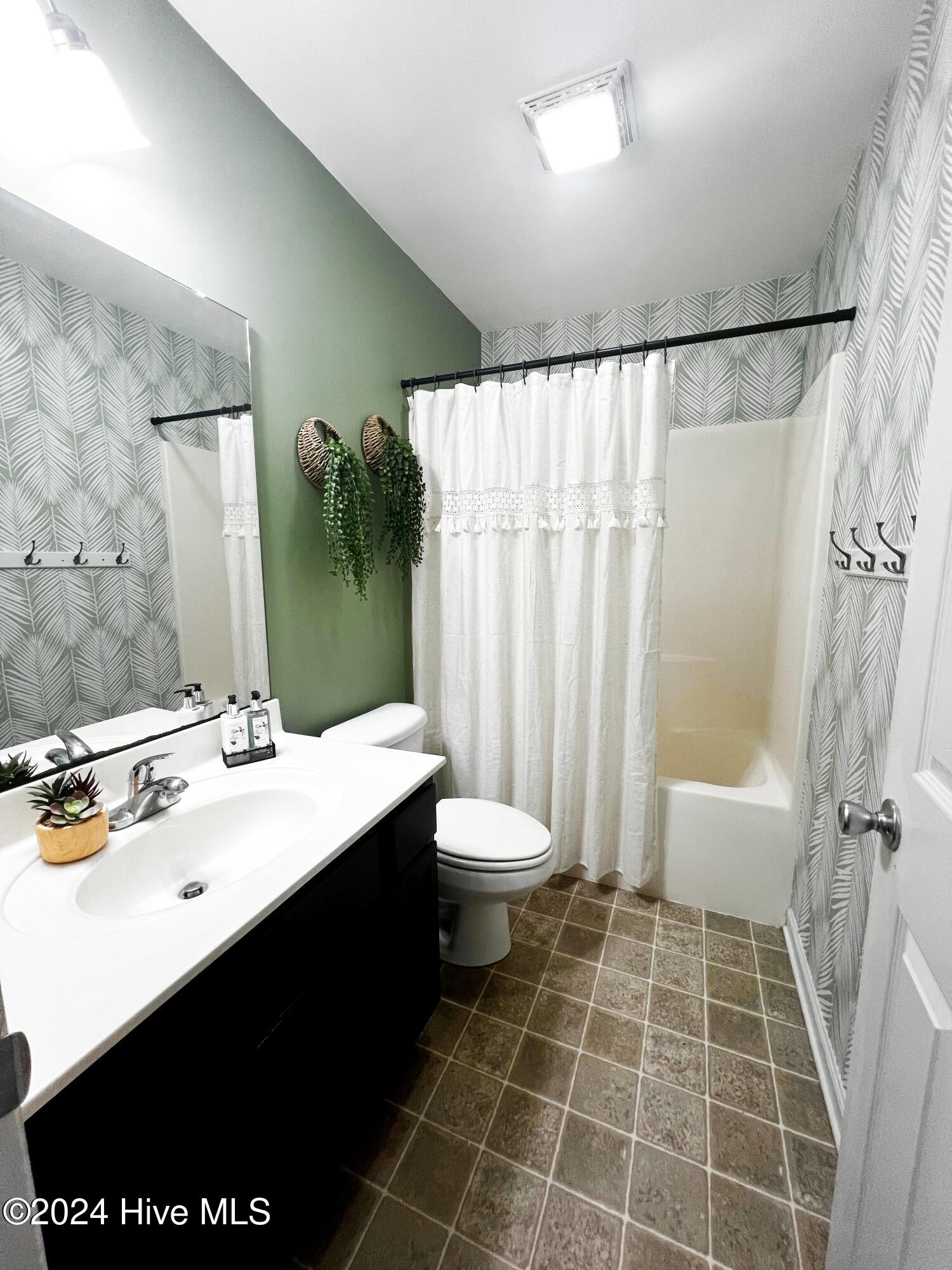 504 Southwest Ridge Drive