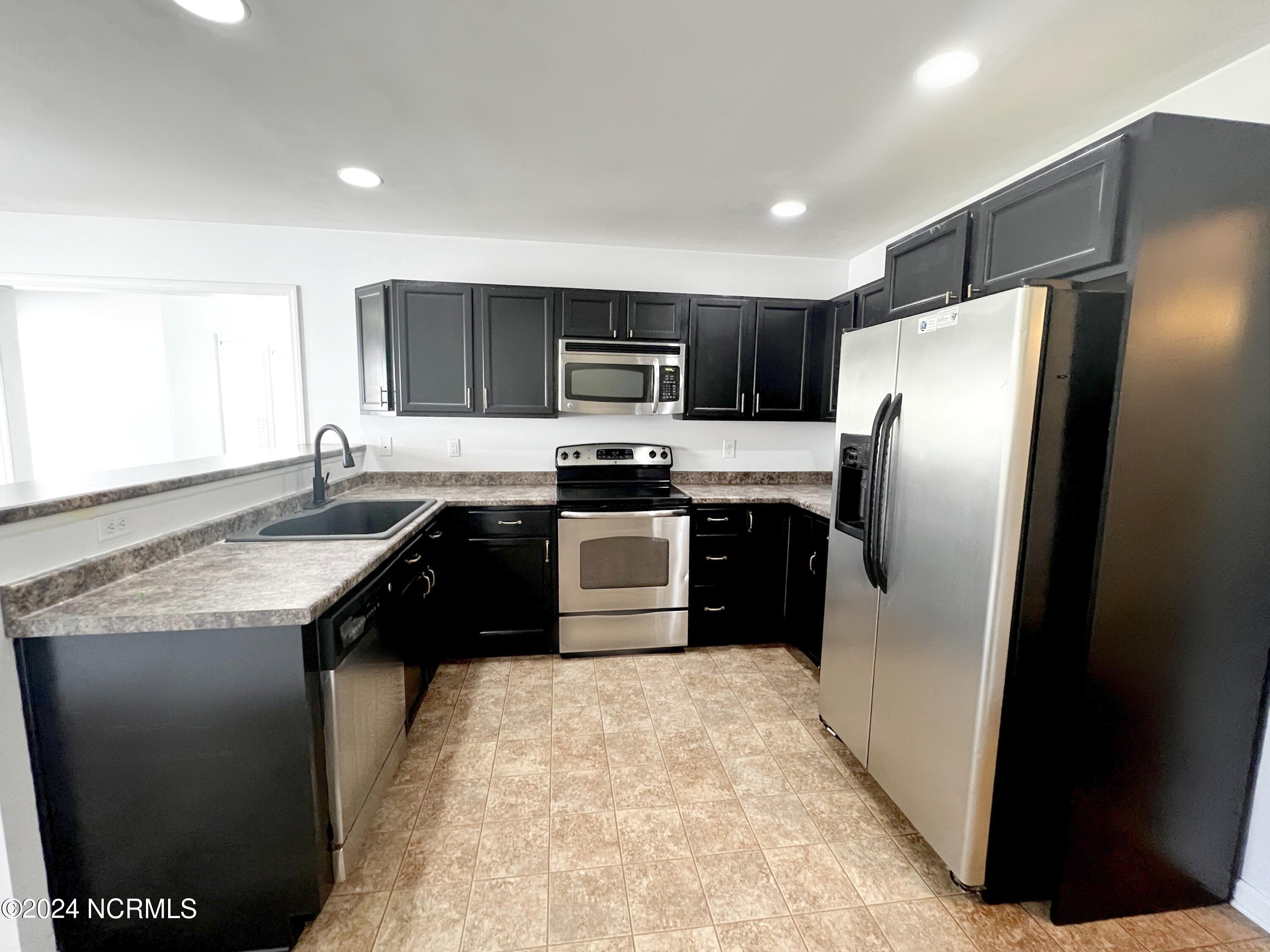 504 Southwest Ridge Drive