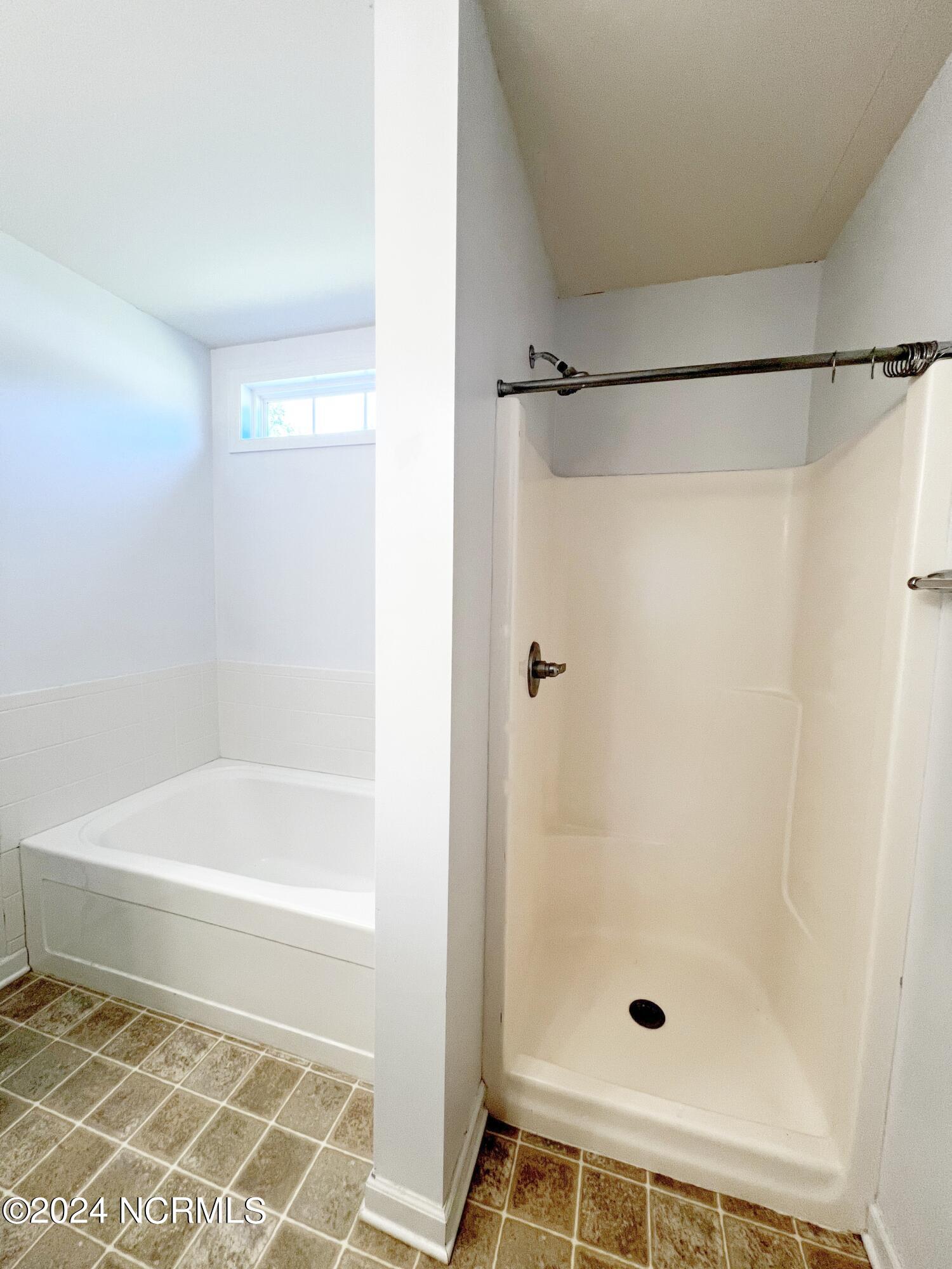 504 Southwest Ridge Drive