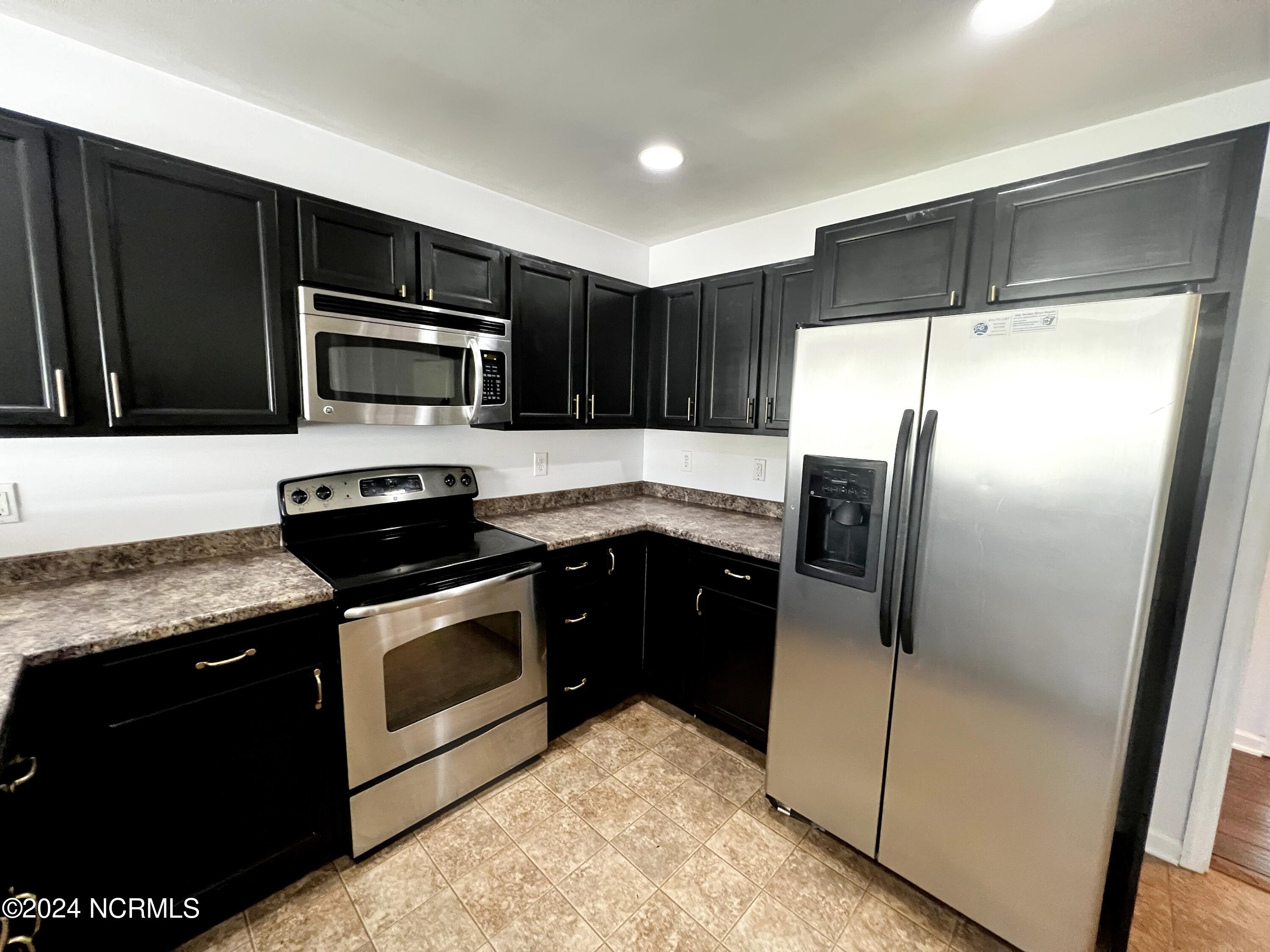 504 Southwest Ridge Drive