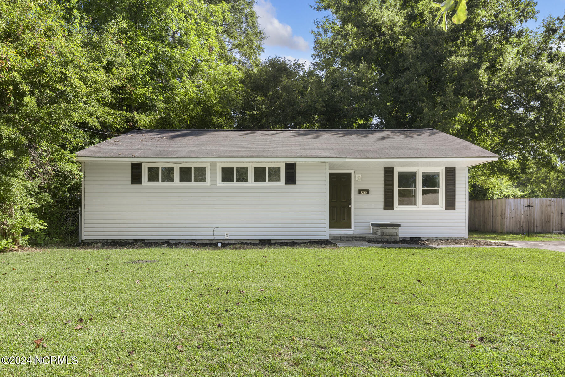 526 Oak Lane