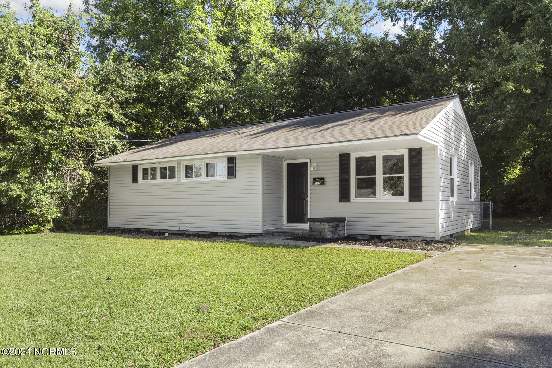 526 Oak Lane