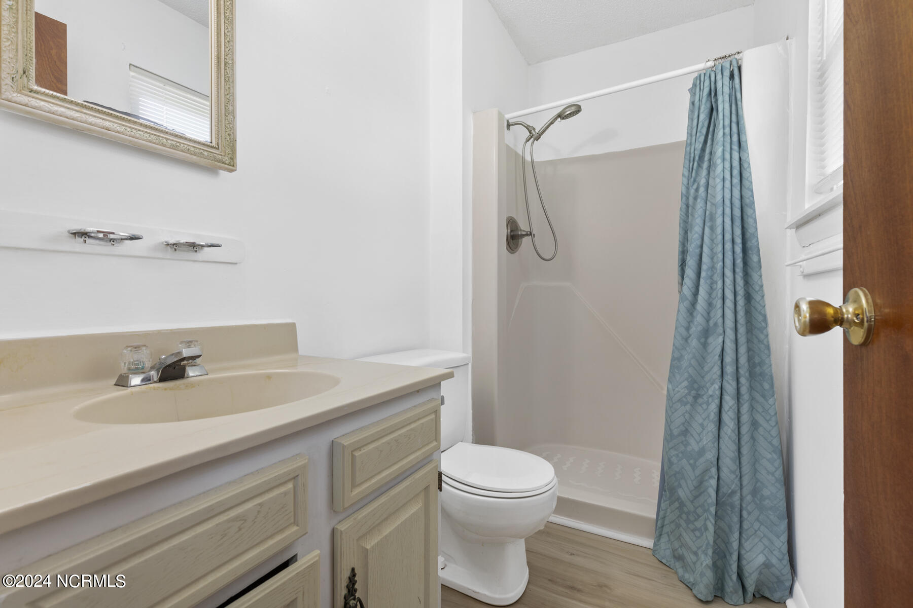 147 White Oak Boulevard