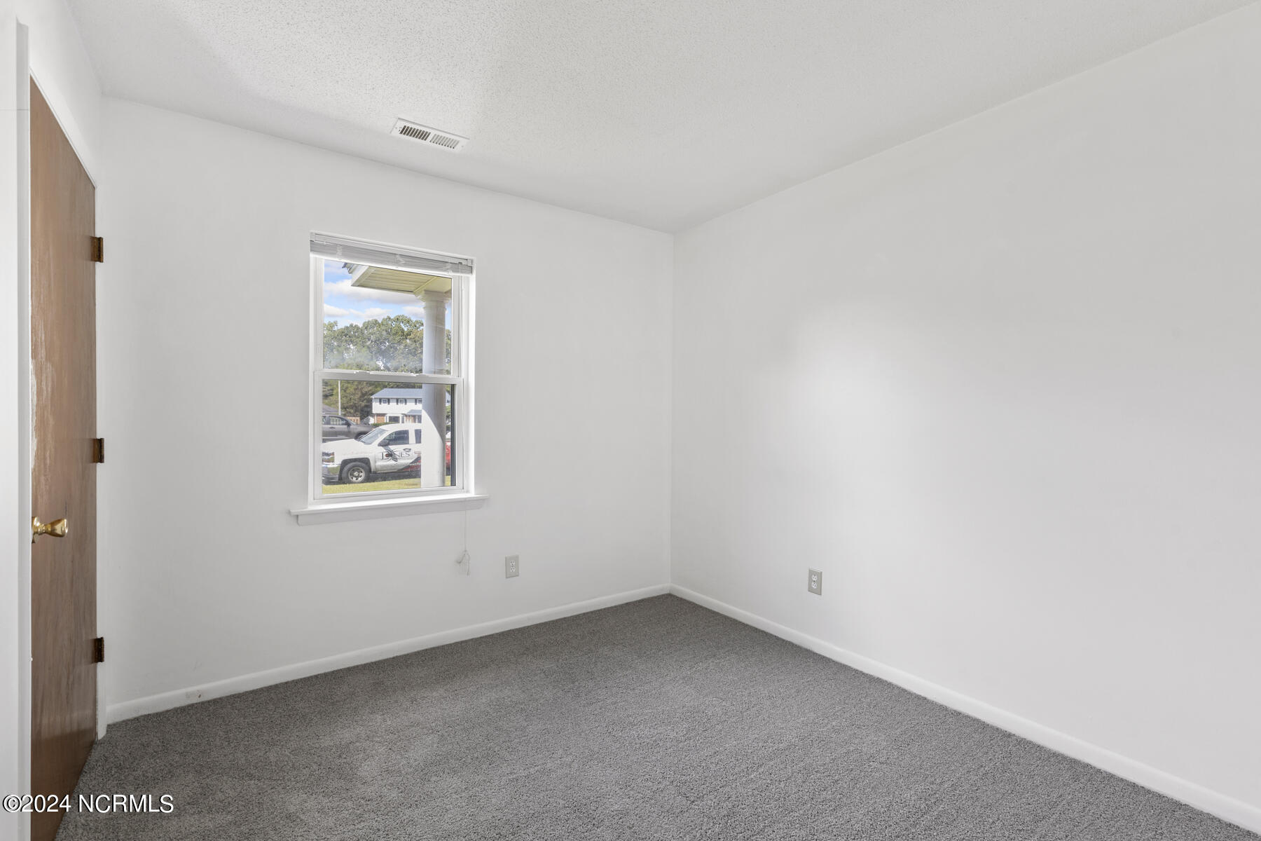 147 White Oak Boulevard