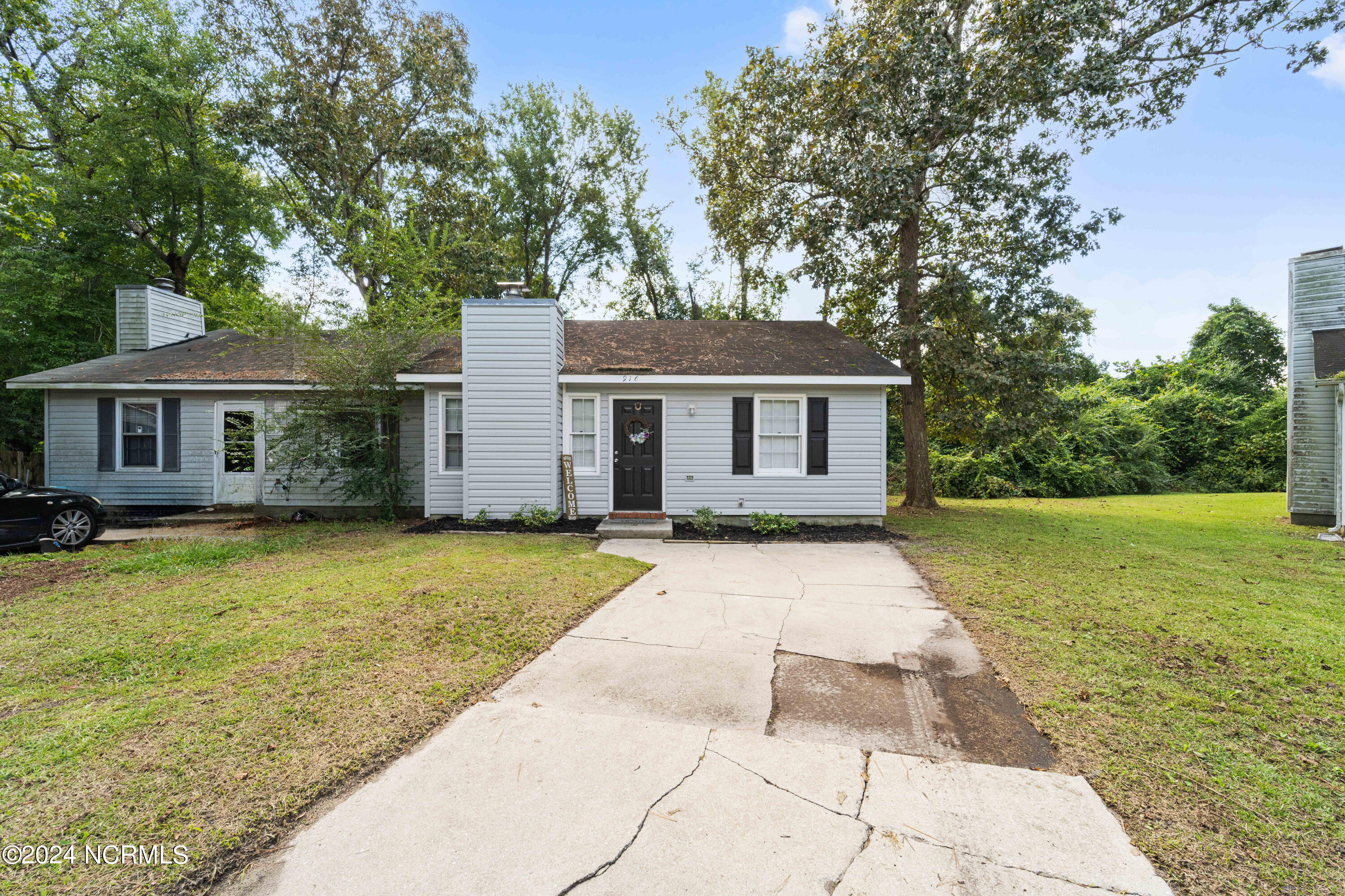 916 Sycamore Place